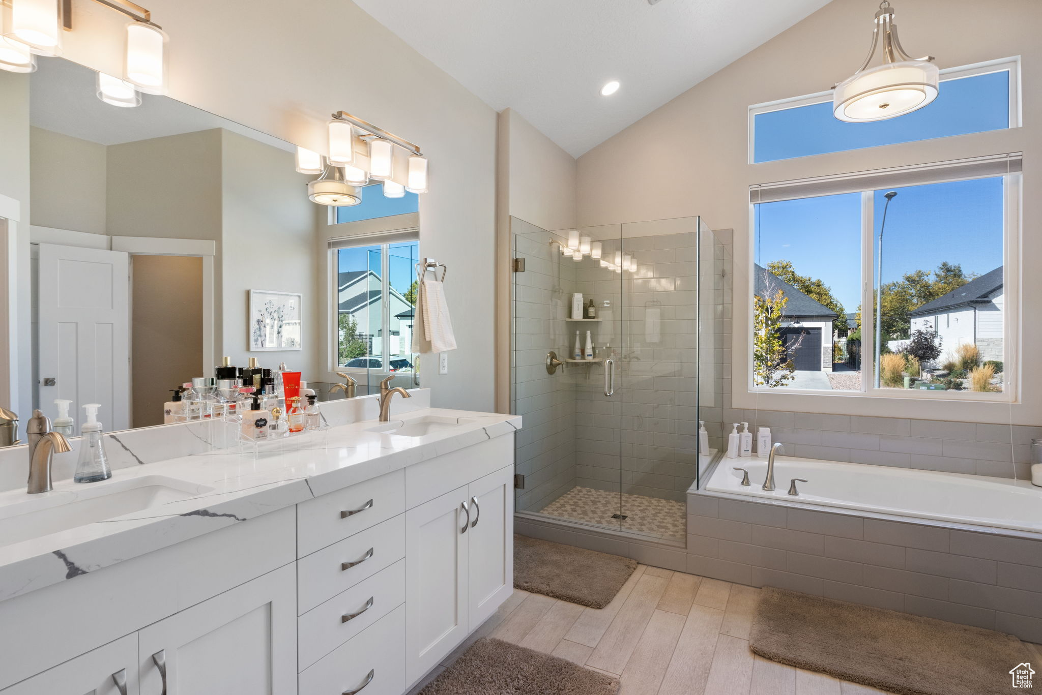 DEERFIELD ESTATES - Residential