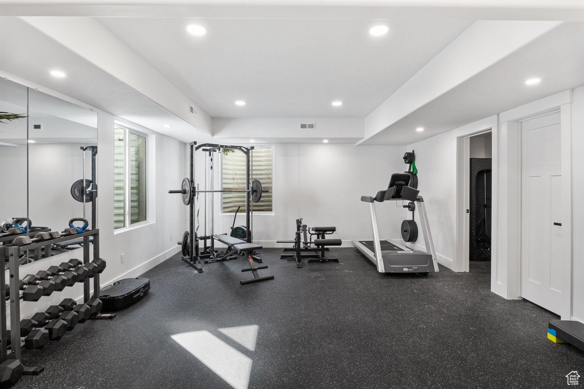 DEERFIELD ESTATES - Residential