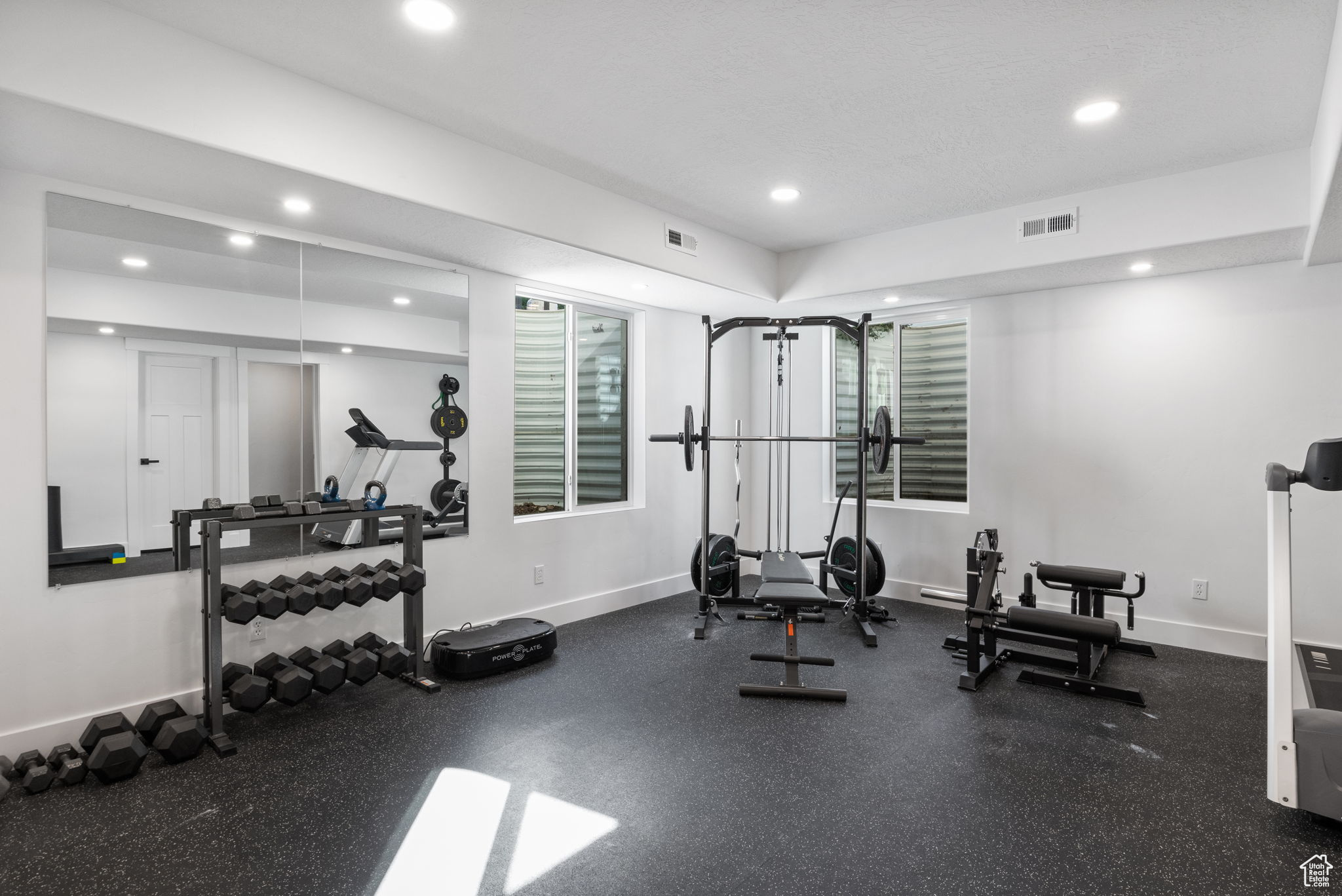 DEERFIELD ESTATES - Residential
