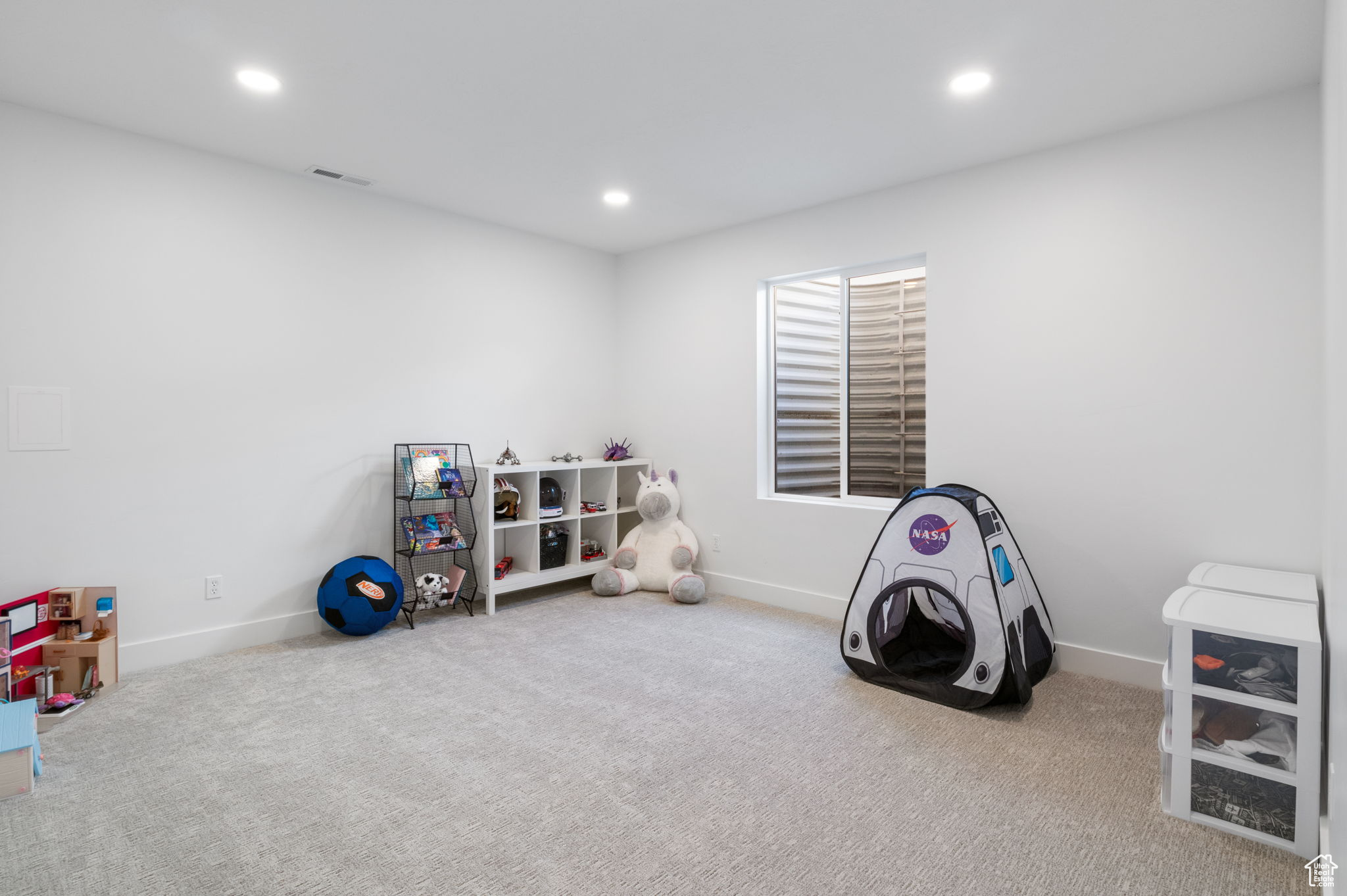 DEERFIELD ESTATES - Residential