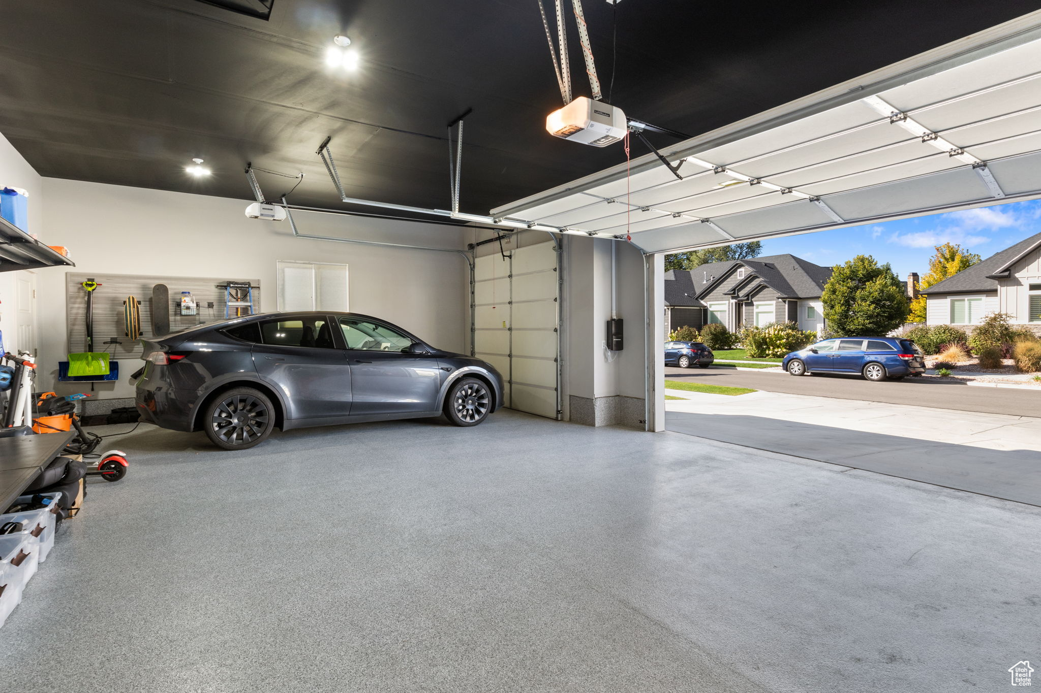 DEERFIELD ESTATES - Residential