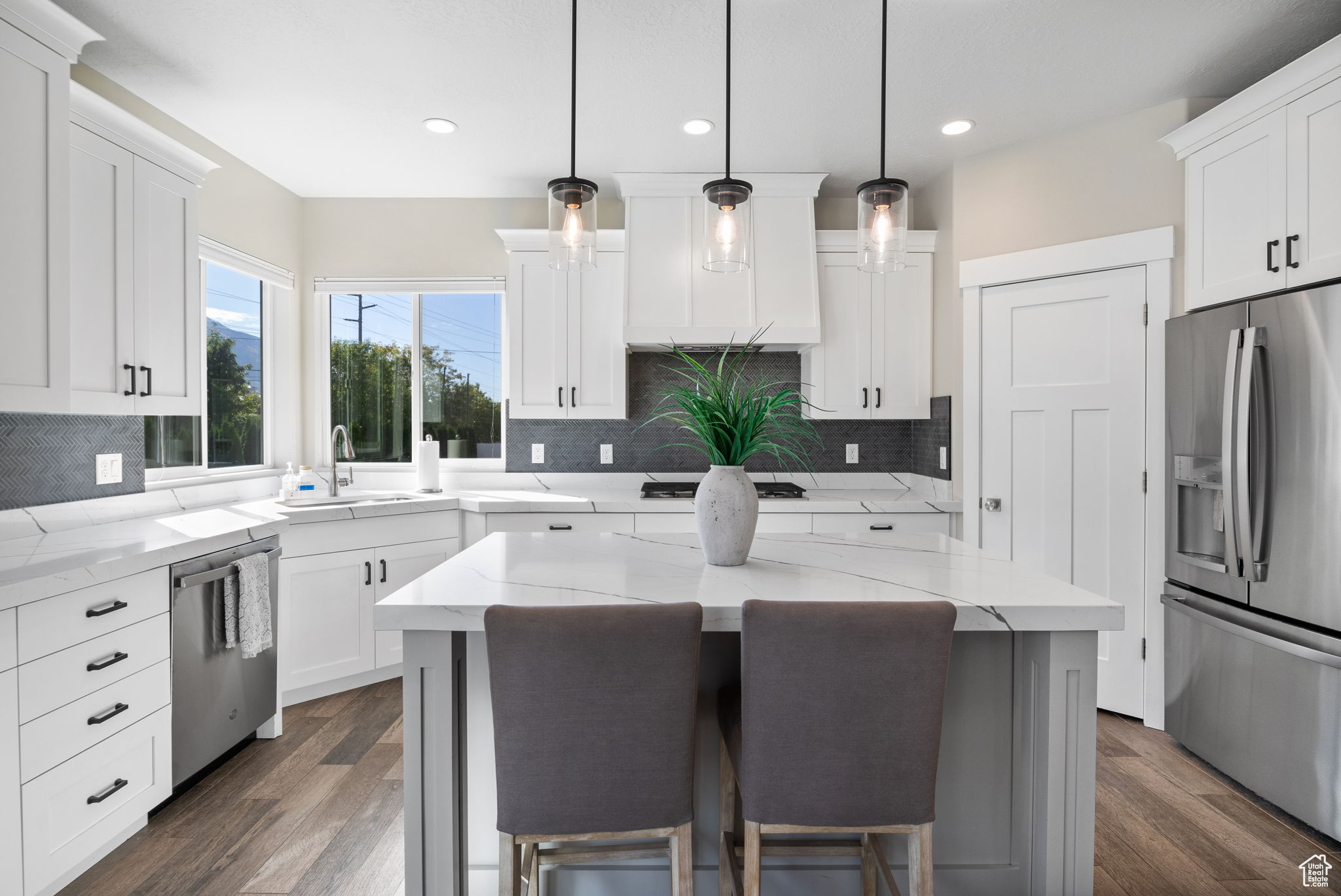DEERFIELD ESTATES - Residential