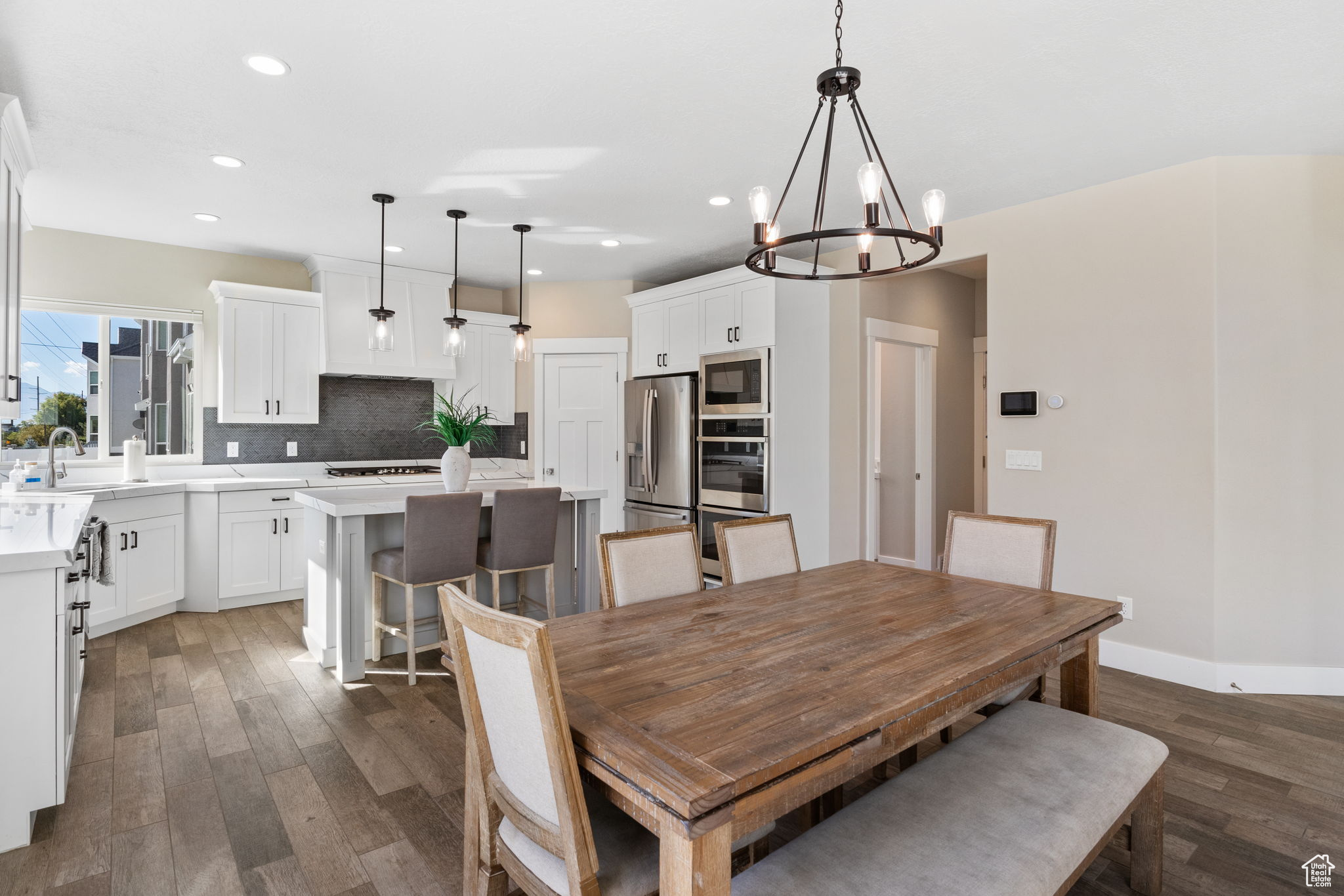 DEERFIELD ESTATES - Residential