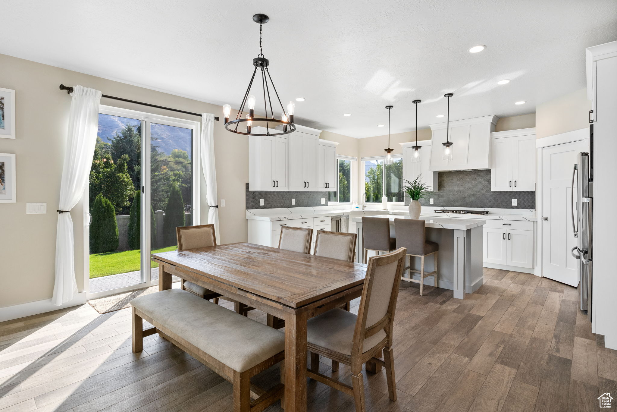 DEERFIELD ESTATES - Residential