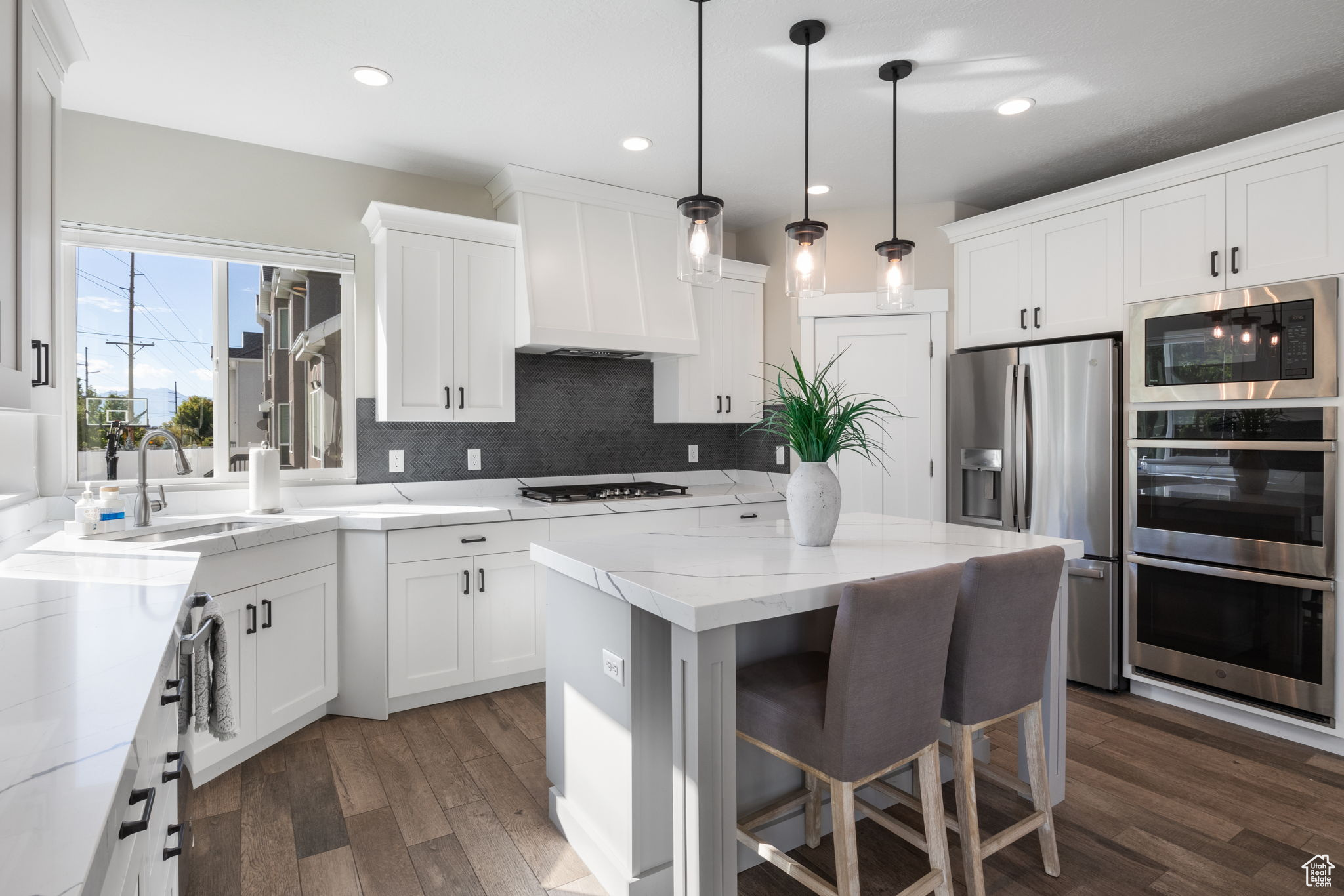 DEERFIELD ESTATES - Residential