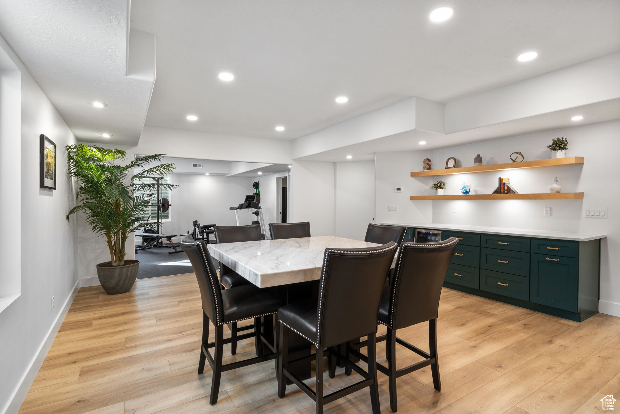DEERFIELD ESTATES - Residential