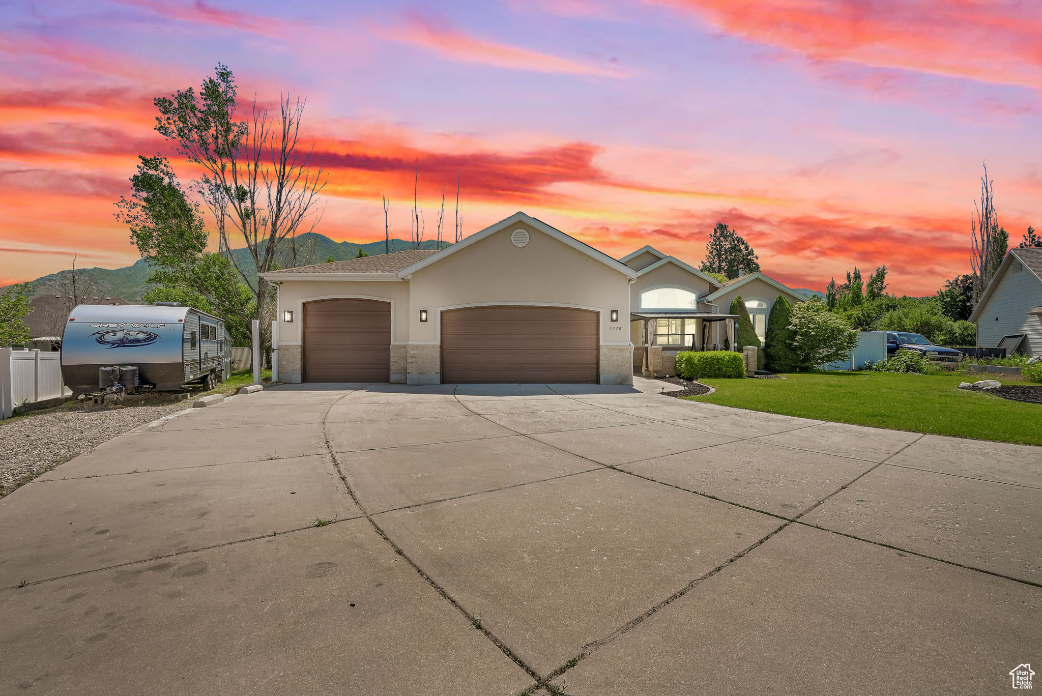 7776 S 2175, South Weber, Utah image 3