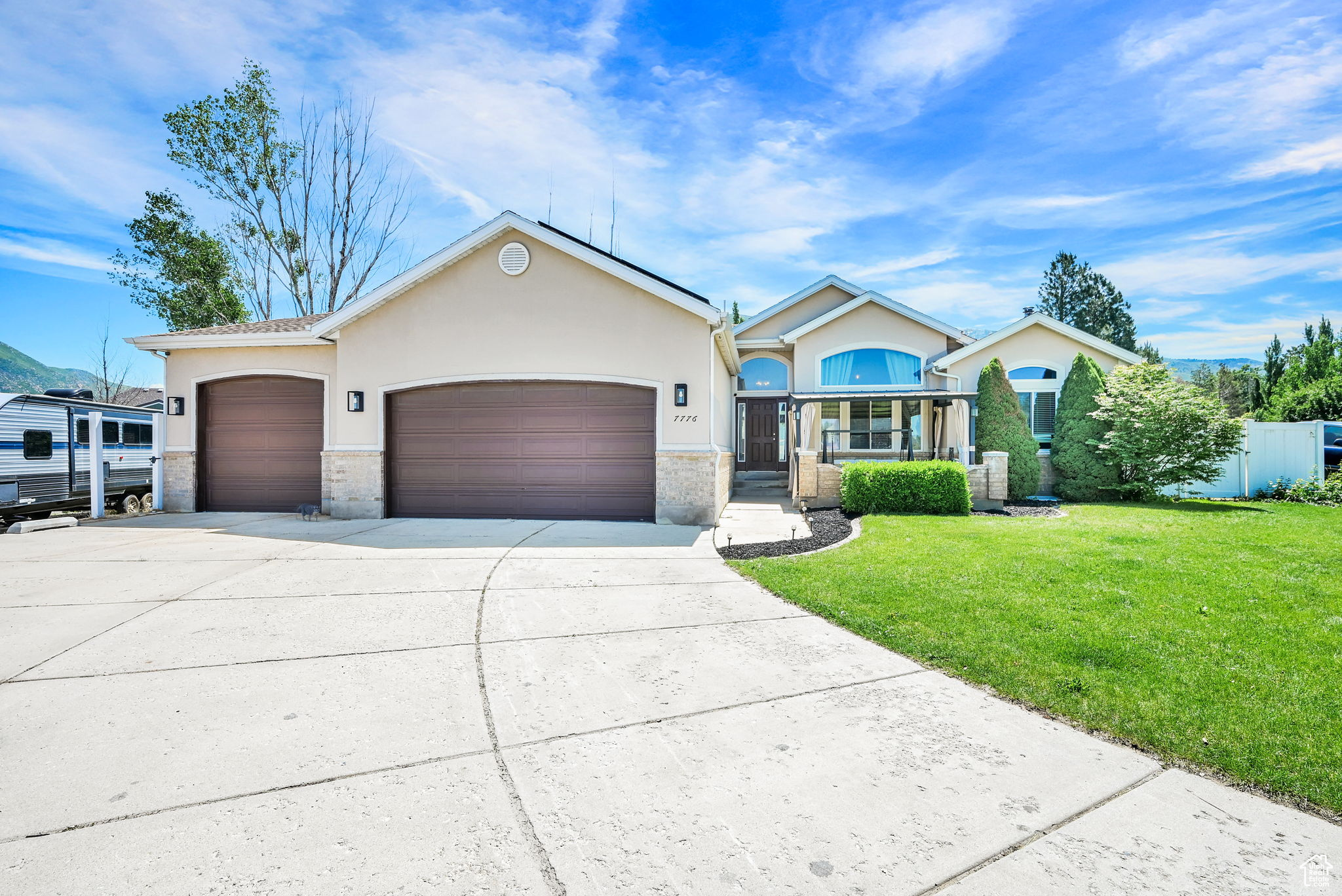 7776 S 2175, South Weber, Utah image 2
