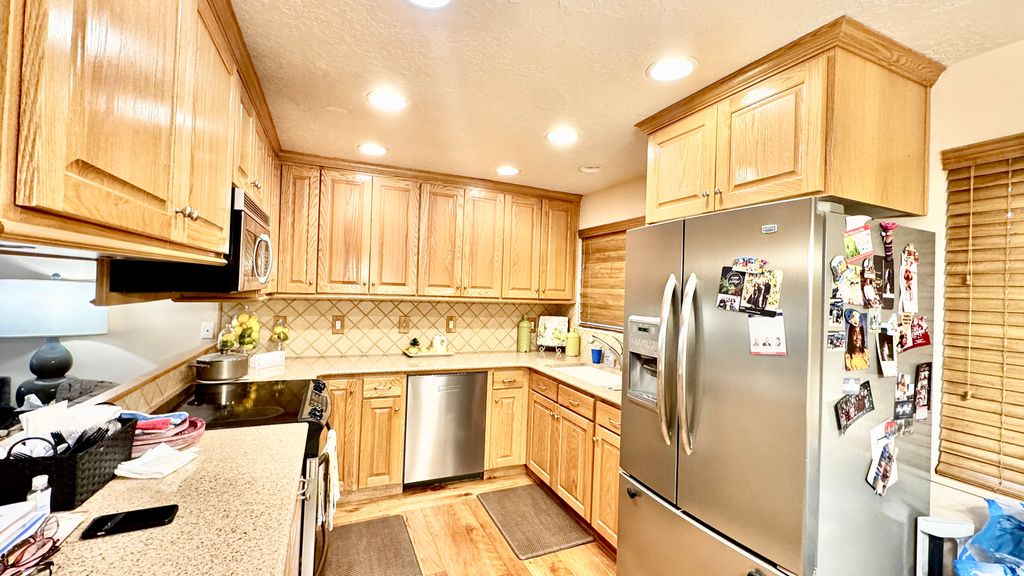 Photo of 159 E MAIN ST, Hyrum, UT 84319 (MLS # 2152667)