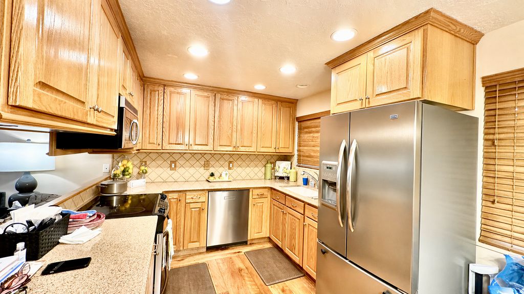 Photo of 159 E MAIN ST, Hyrum, UT 84319 (MLS # 2152667)