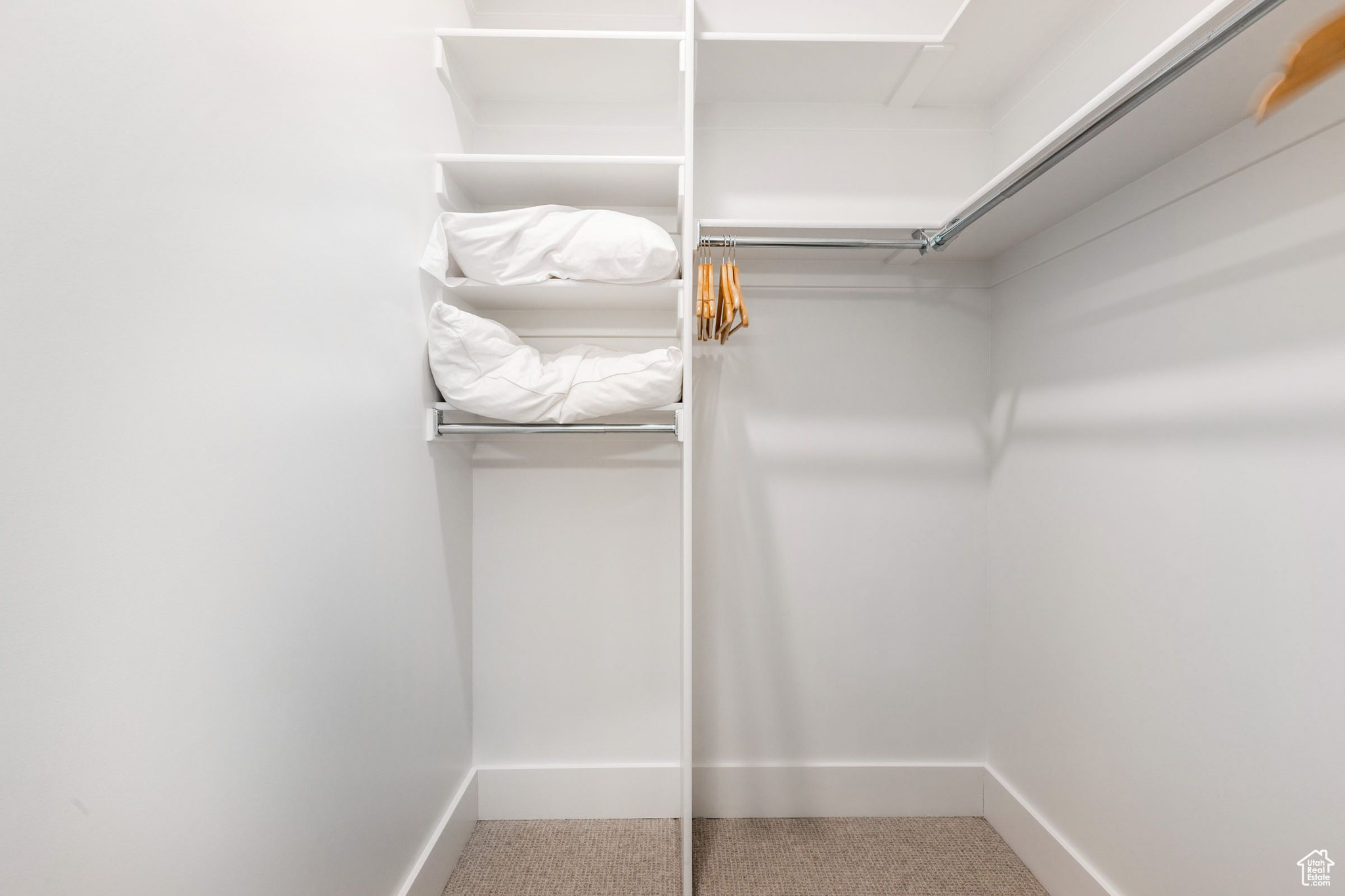 APEX RESIDENCECS - Residential