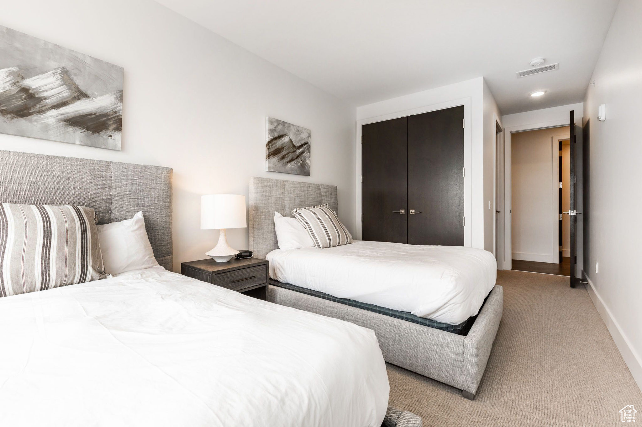 APEX RESIDENCECS - Residential