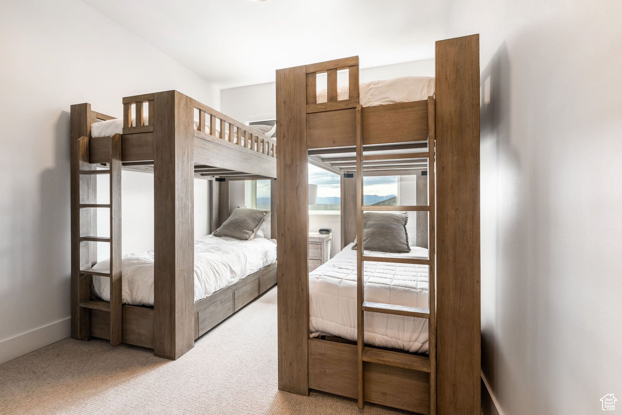 APEX RESIDENCECS - Residential