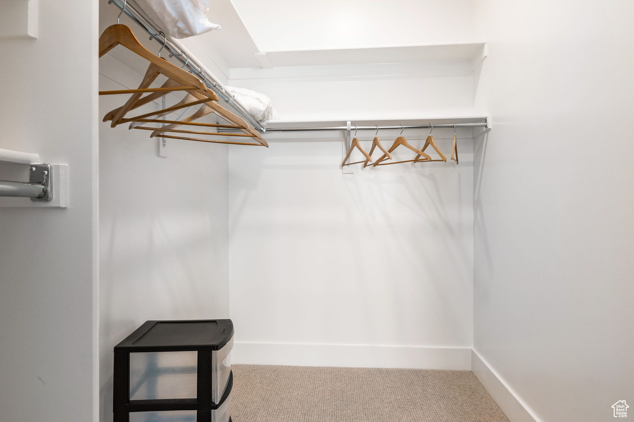 APEX RESIDENCECS - Residential