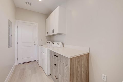Tiny photo for 840 TWIN LAKES DR #424, Saint George, UT 84770 (MLS # 2125892)