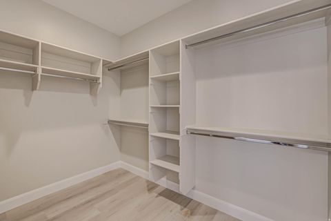 Tiny photo for 840 TWIN LAKES DR #424, Saint George, UT 84770 (MLS # 2125892)