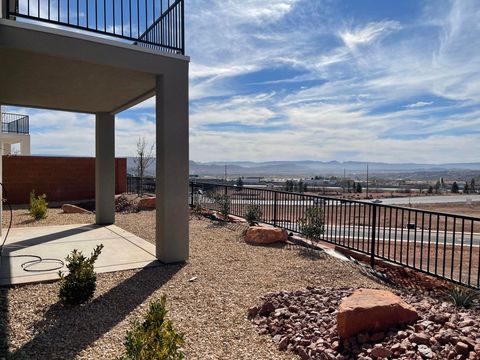 Tiny photo for 840 TWIN LAKES DR #424, Saint George, UT 84770 (MLS # 2125892)