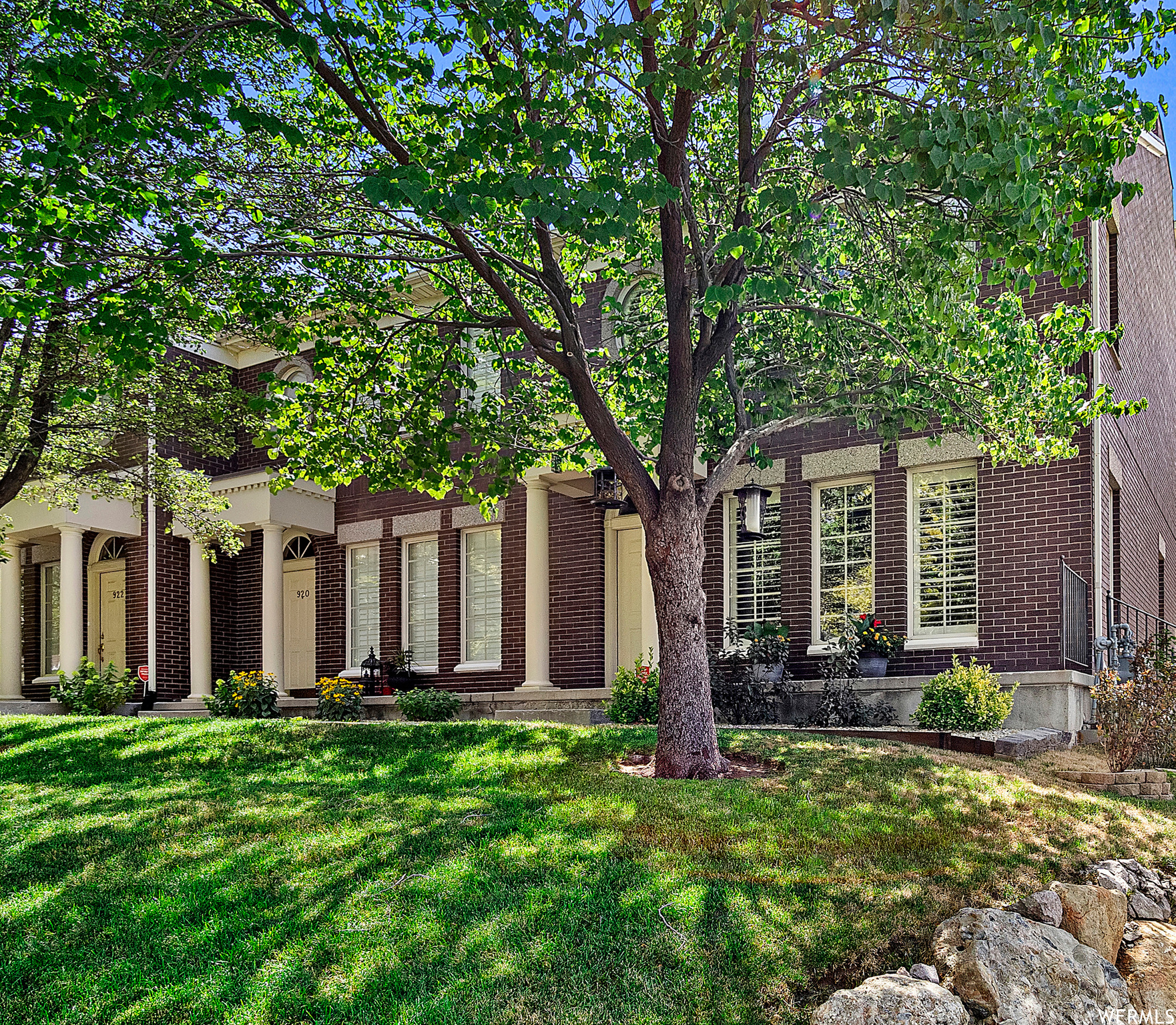 HILLTOP PARK - Residential