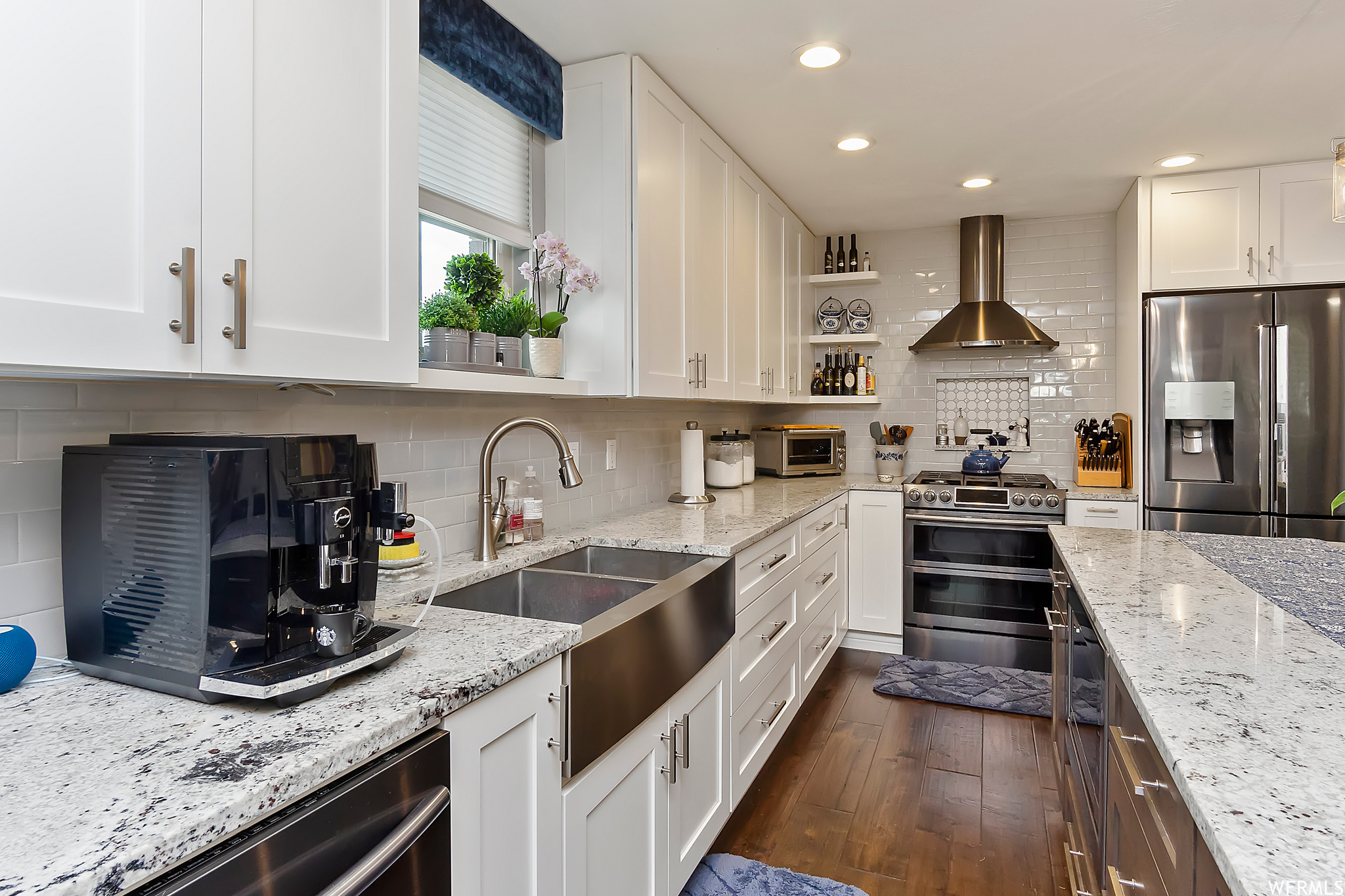 HILLTOP PARK - Residential