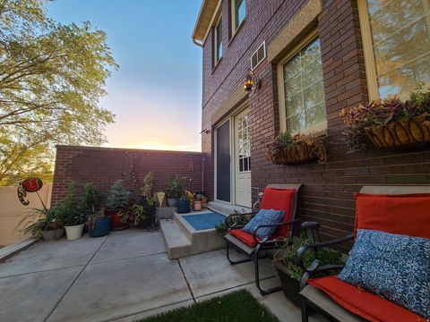 Tiny photo for 918 E SAGE PARK LN, Millcreek, UT 84117 (MLS # 2134907)