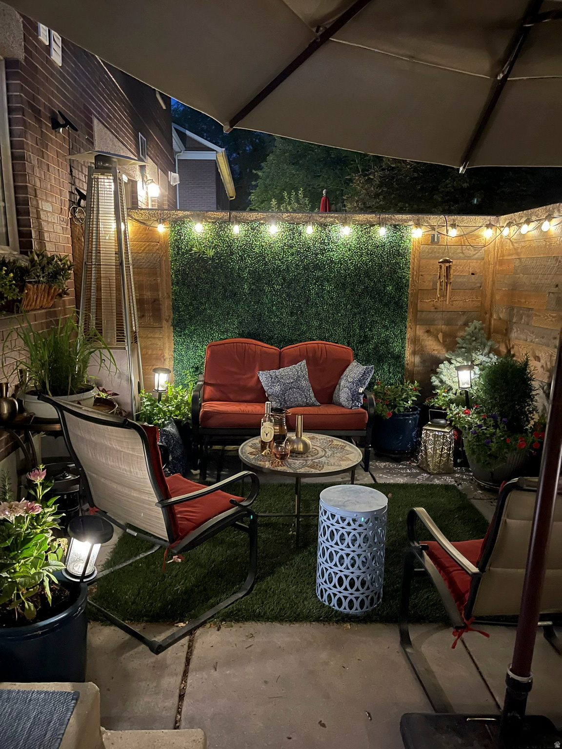 HILLTOP PARK - Residential