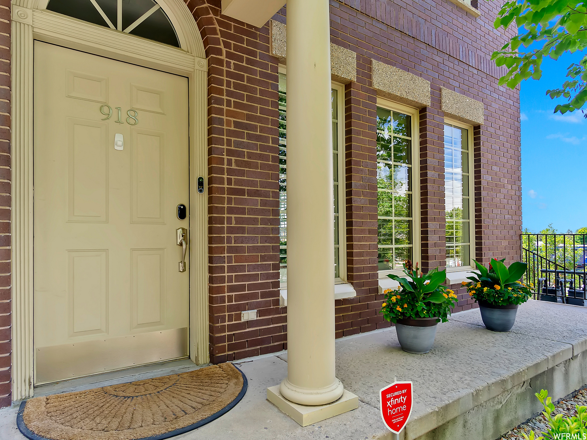 HILLTOP PARK - Residential