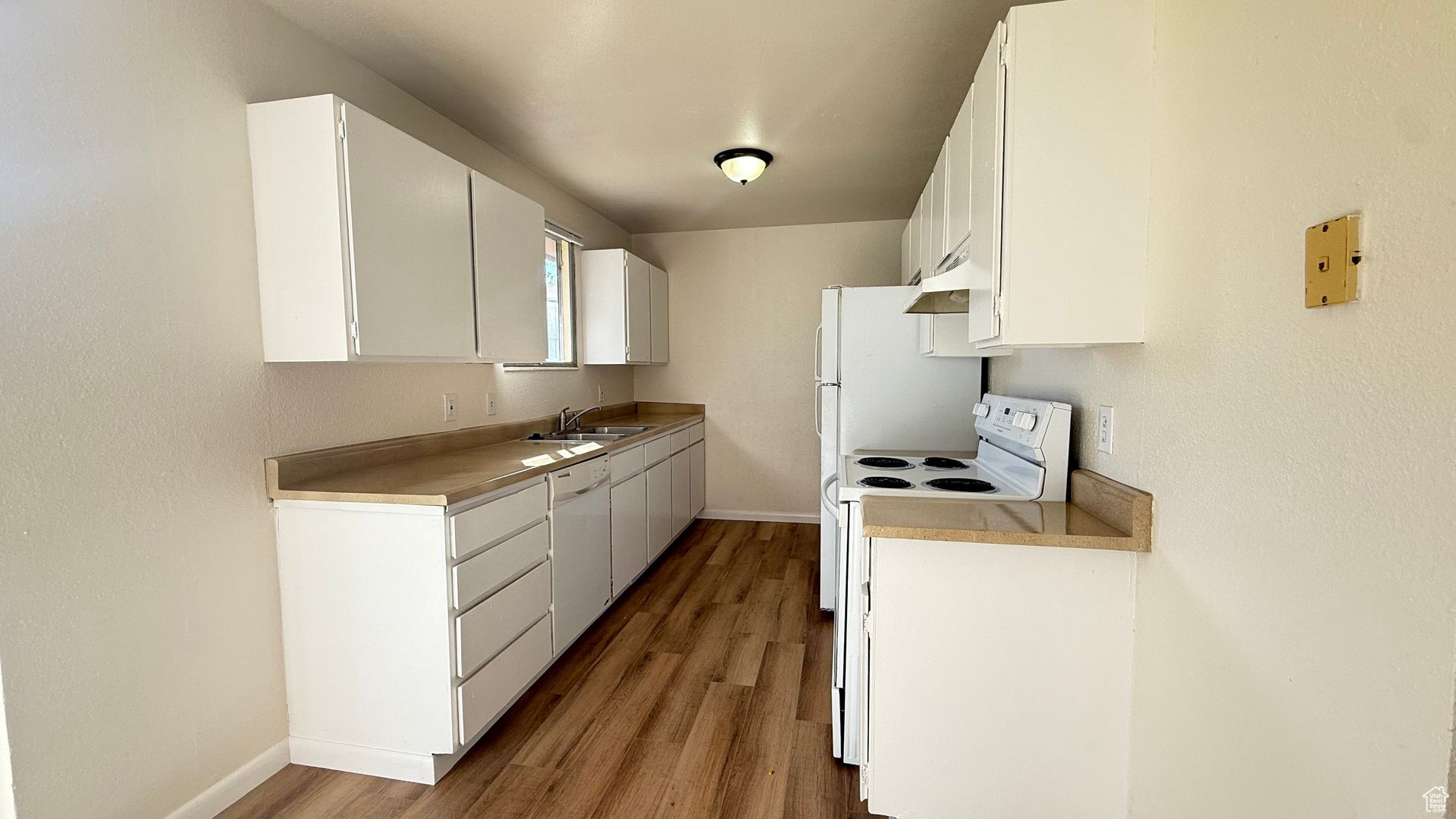 KIMBERLY CRE - Residential Lease