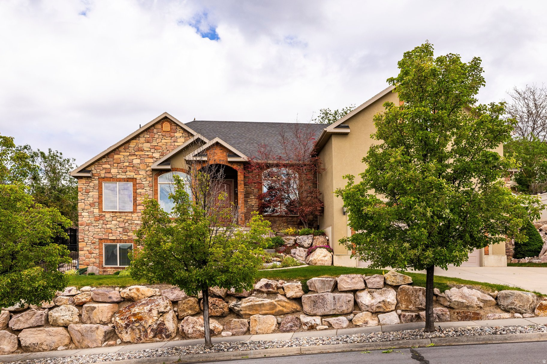 SCENIC HILLS #3 - Residential