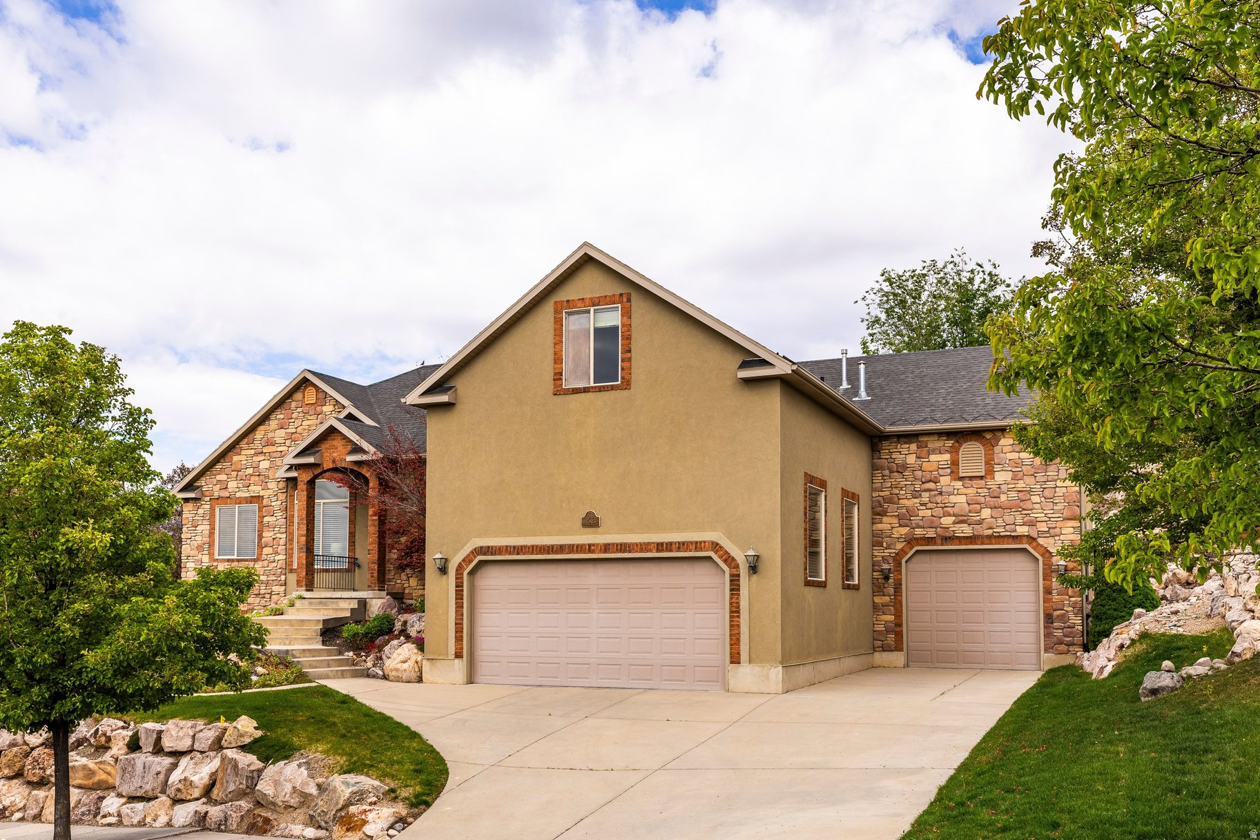 SCENIC HILLS #3 - Residential