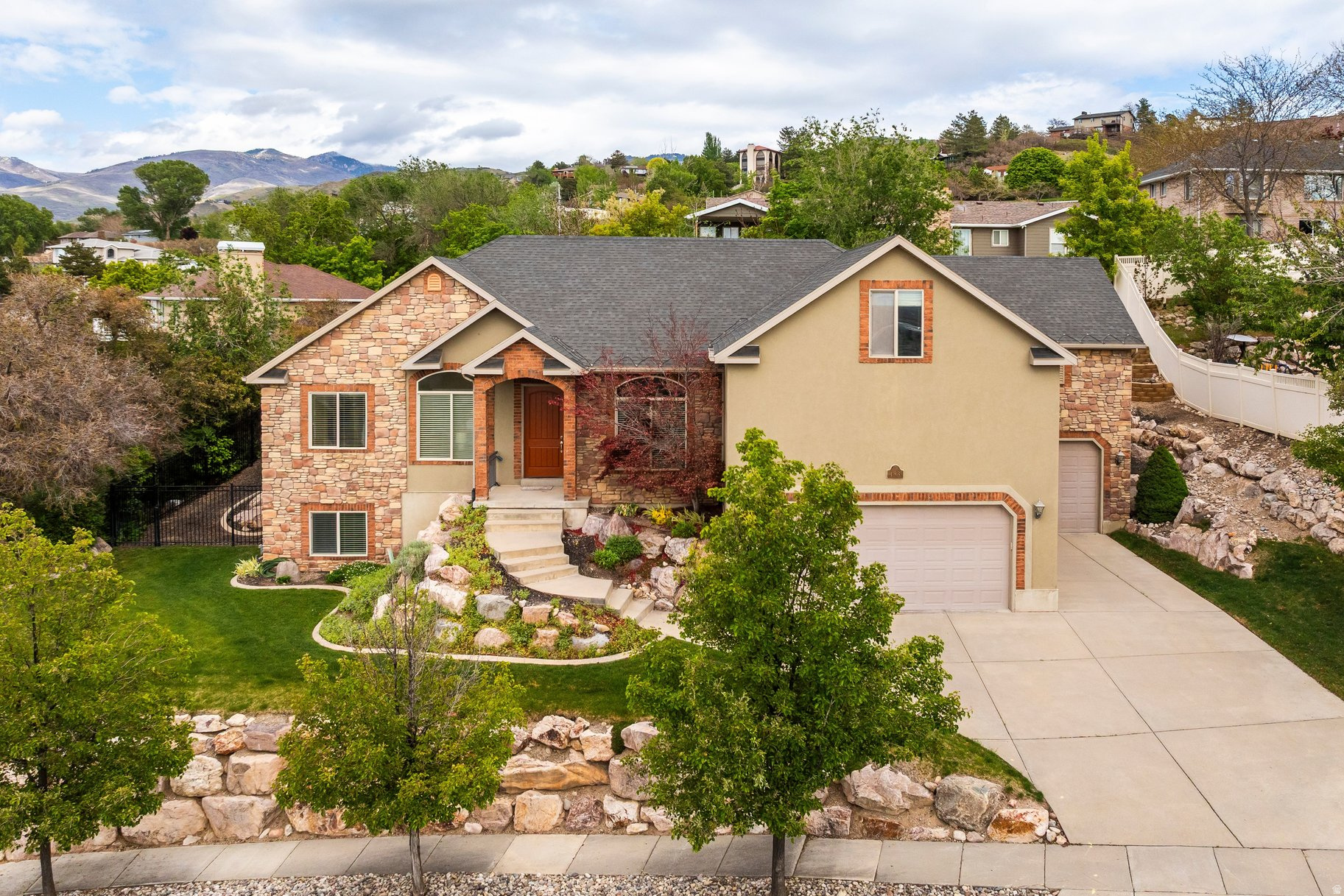 SCENIC HILLS #3 - Residential