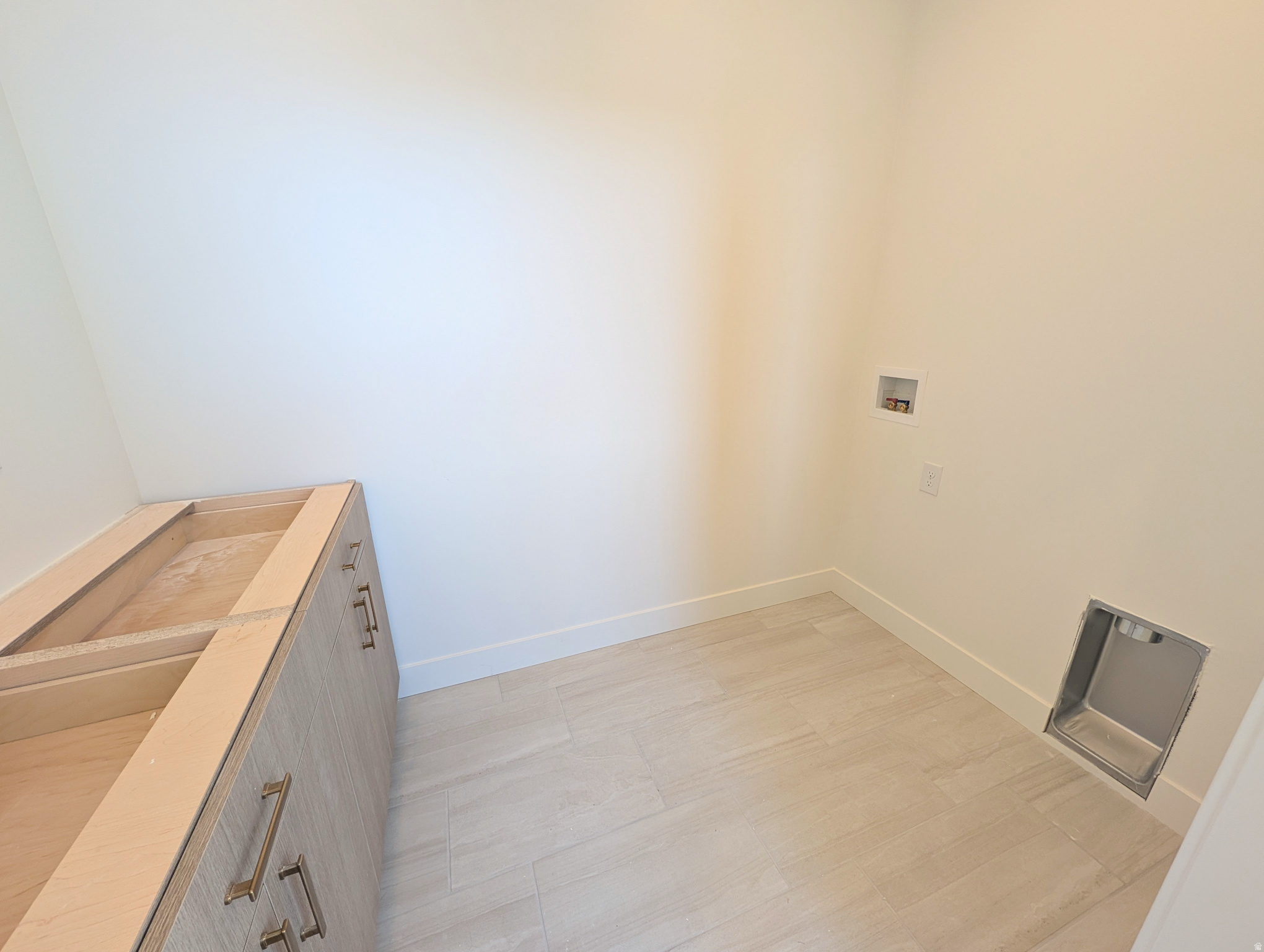 DAYBREAK - Residential