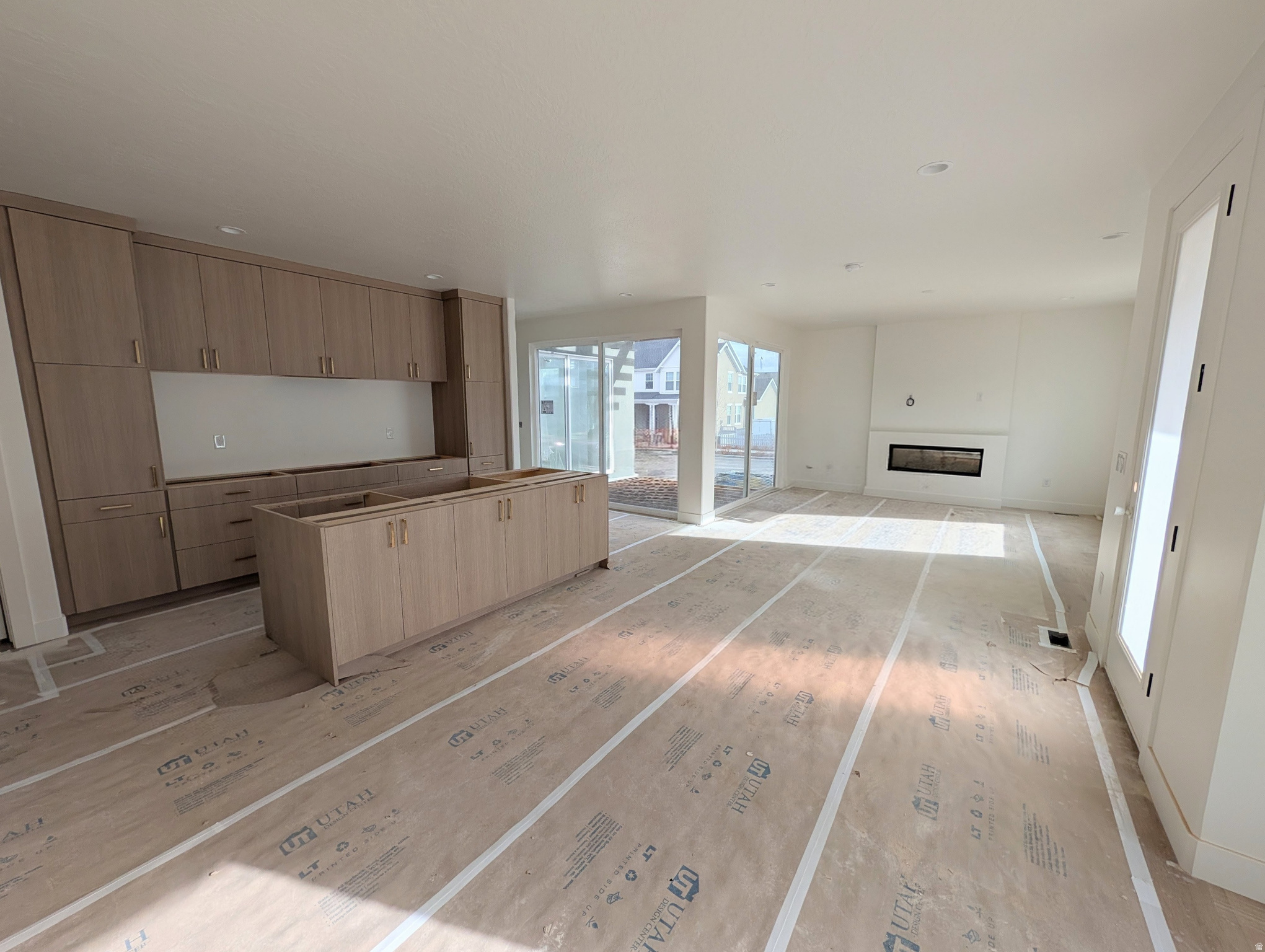 DAYBREAK - Residential