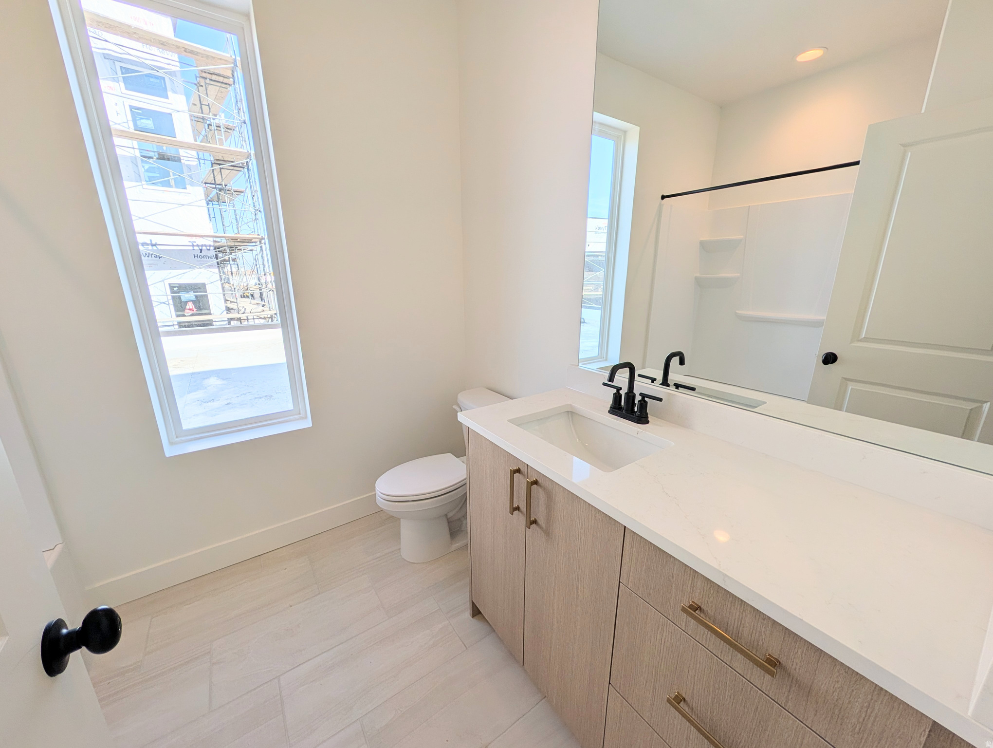 DAYBREAK - Residential