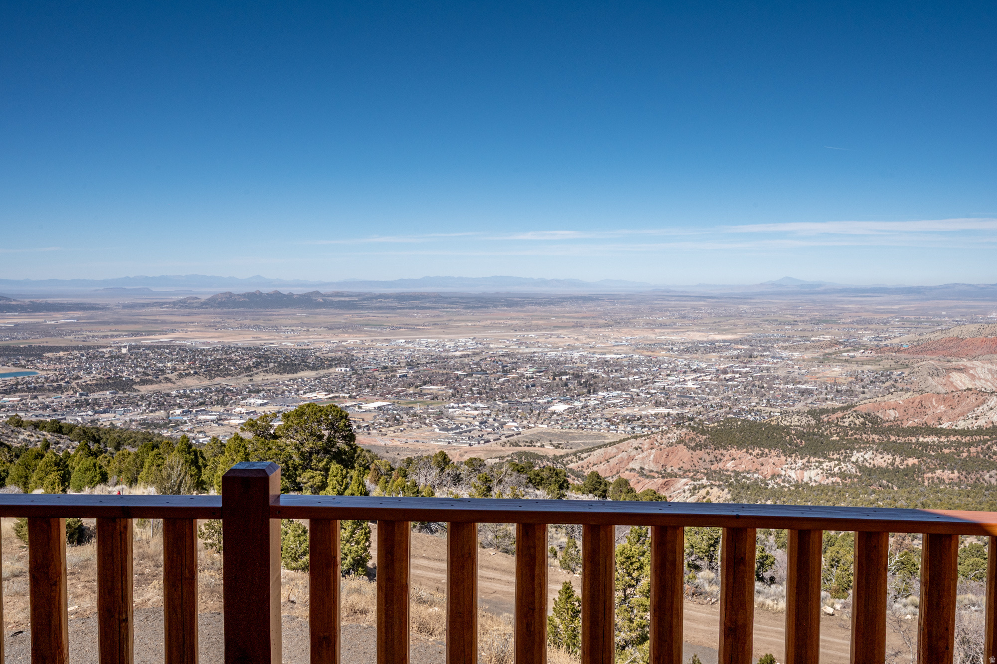 CEDAR HIGHLANDS - Residential