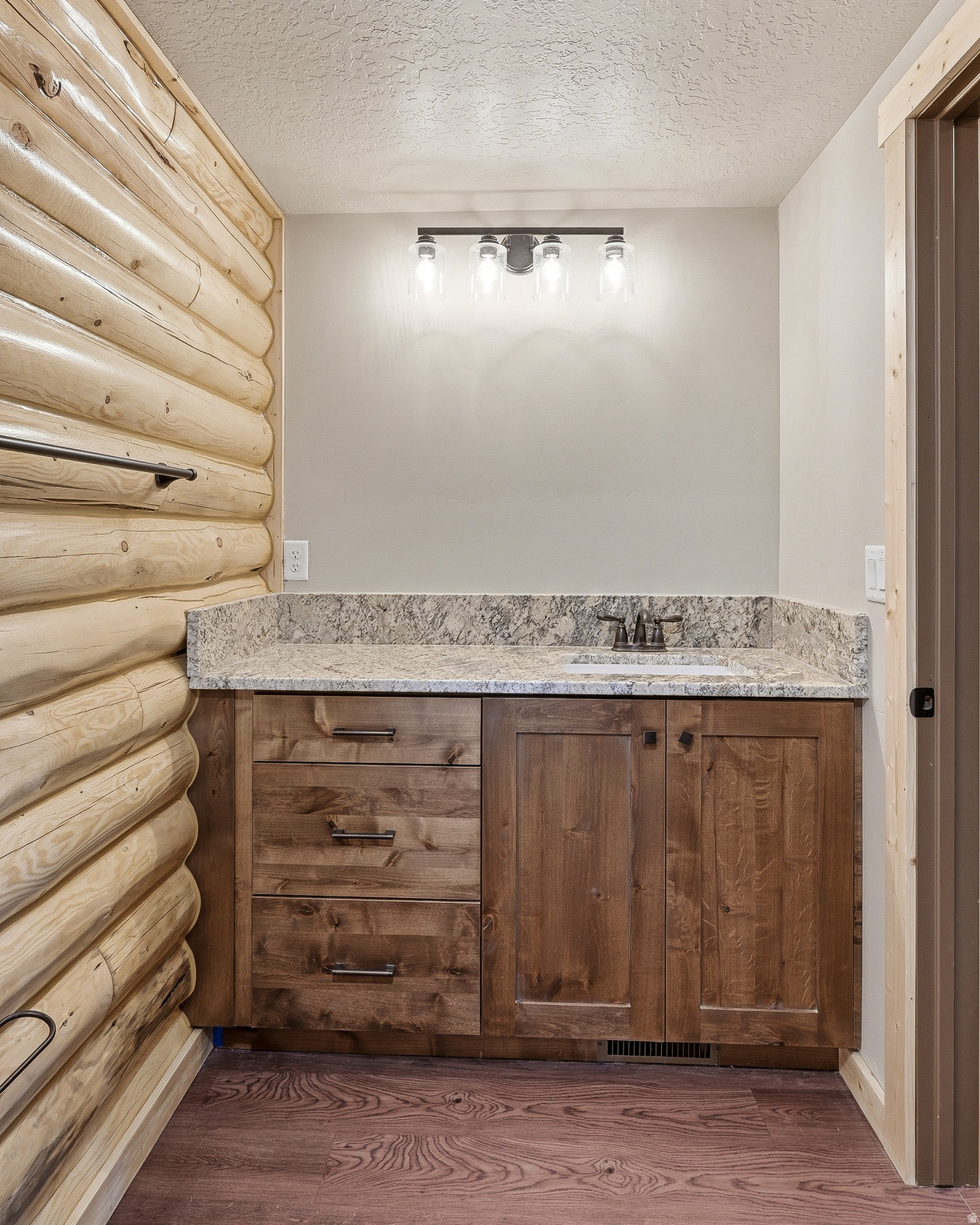 CEDAR HIGHLANDS - Residential