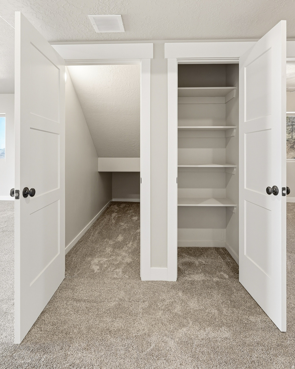 CEDAR HIGHLANDS - Residential