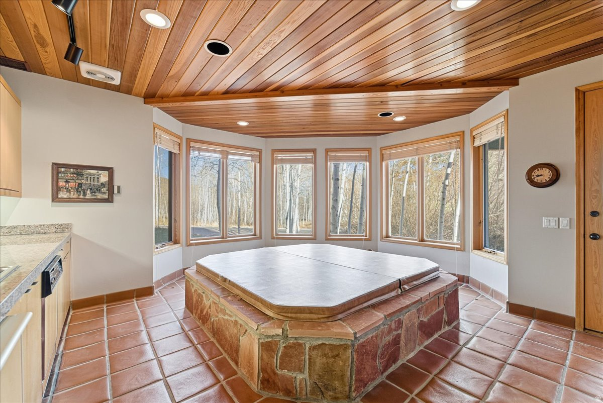 THAYNES CANYON SUBDIVISION - Residential