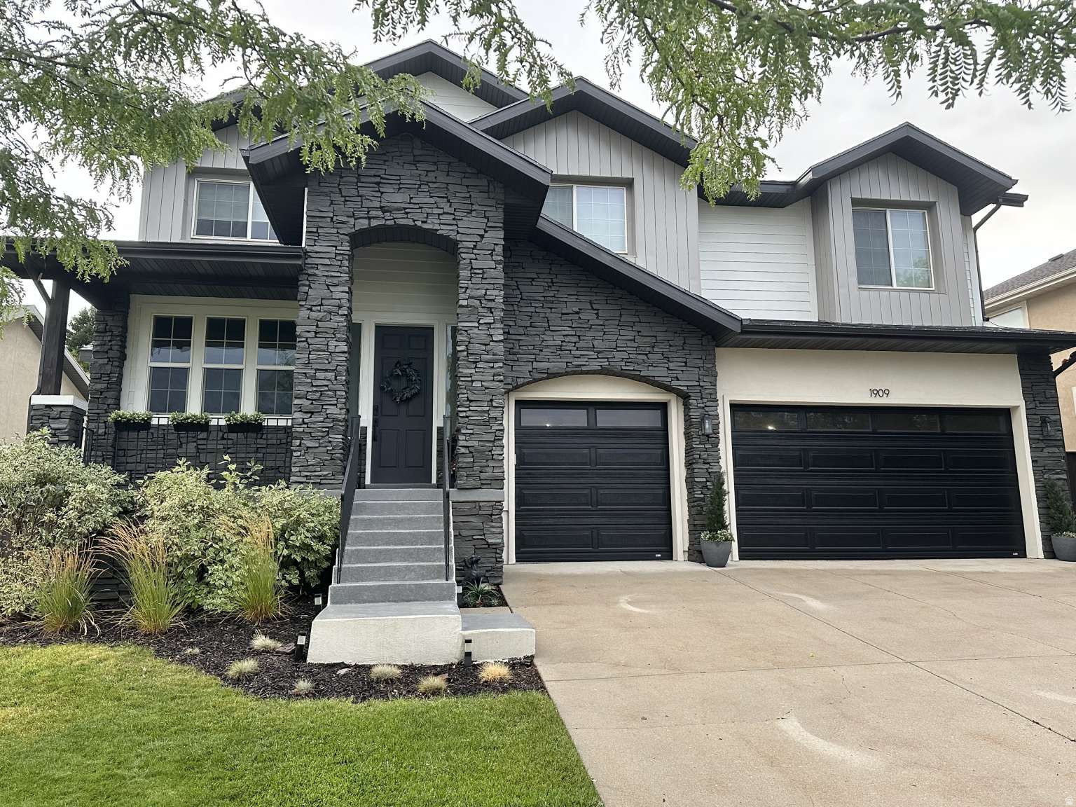 OAK VISTA 4 AT SUNCREST - Residential