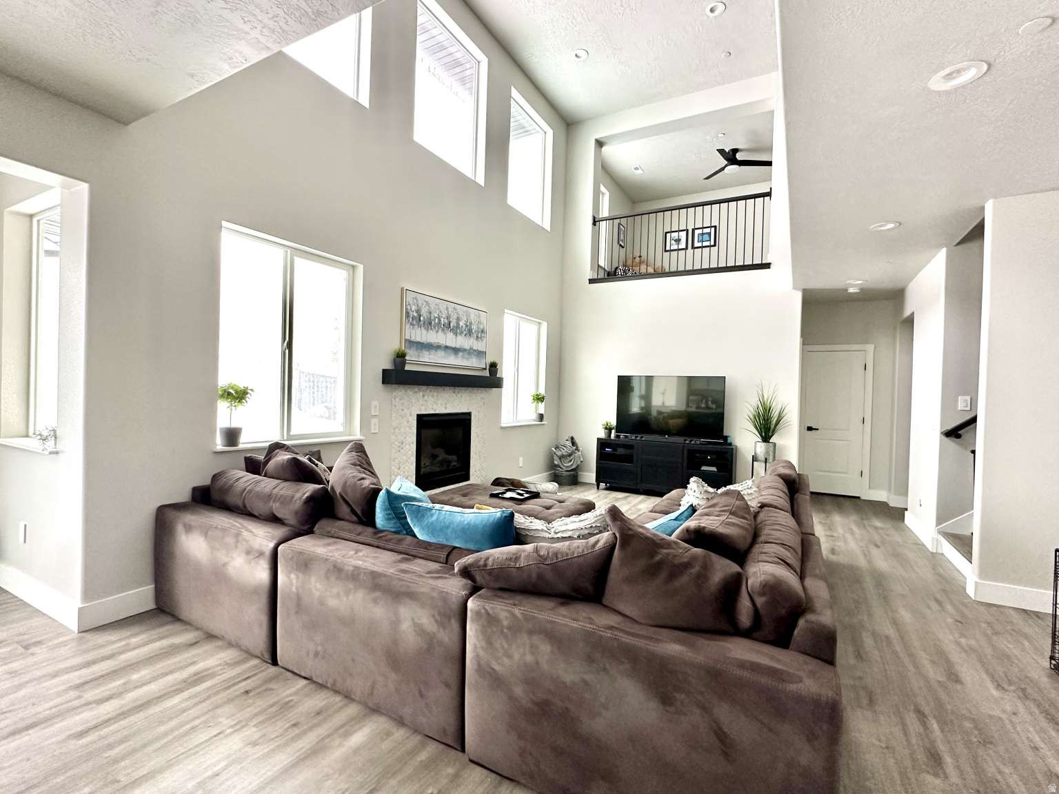 OAK VISTA 4 AT SUNCREST - Residential