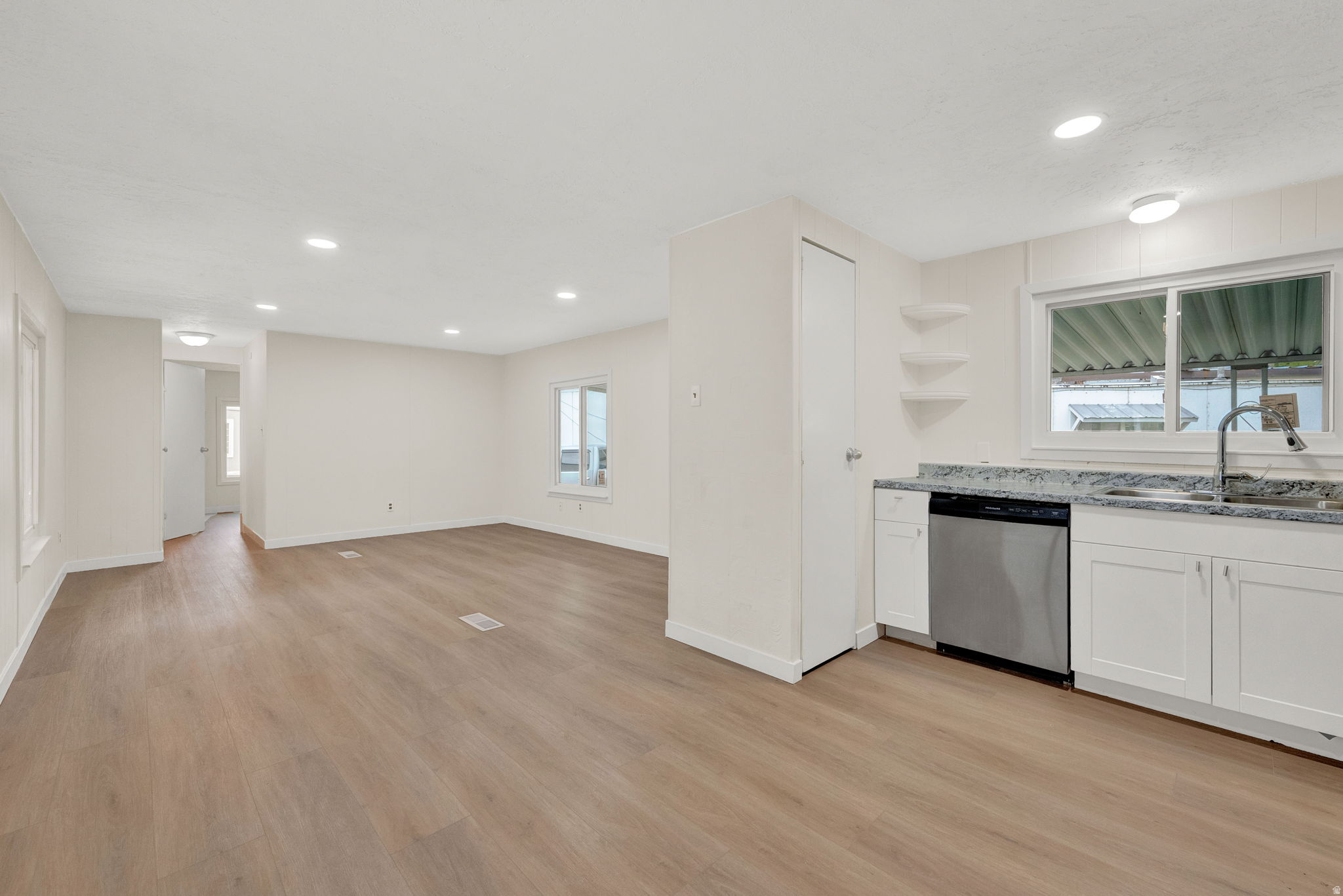 WILLOW CREEK ESTATES - Residential