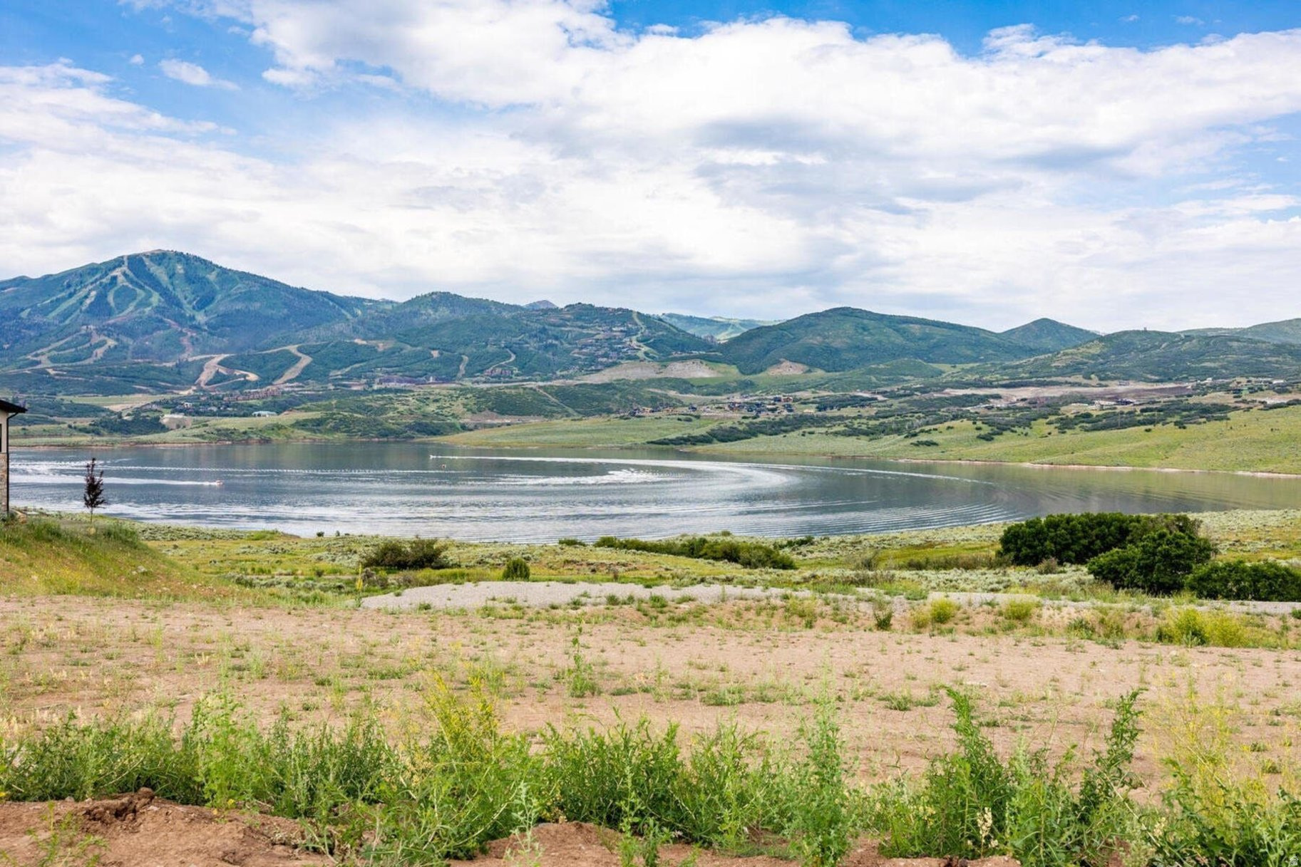 LAKEVIEW ESTATES - Residential