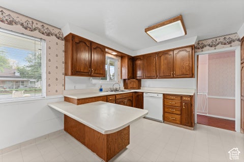 Tiny photo for 1233 E CENTER ST, Springville, UT 84663 (MLS # 2193032)