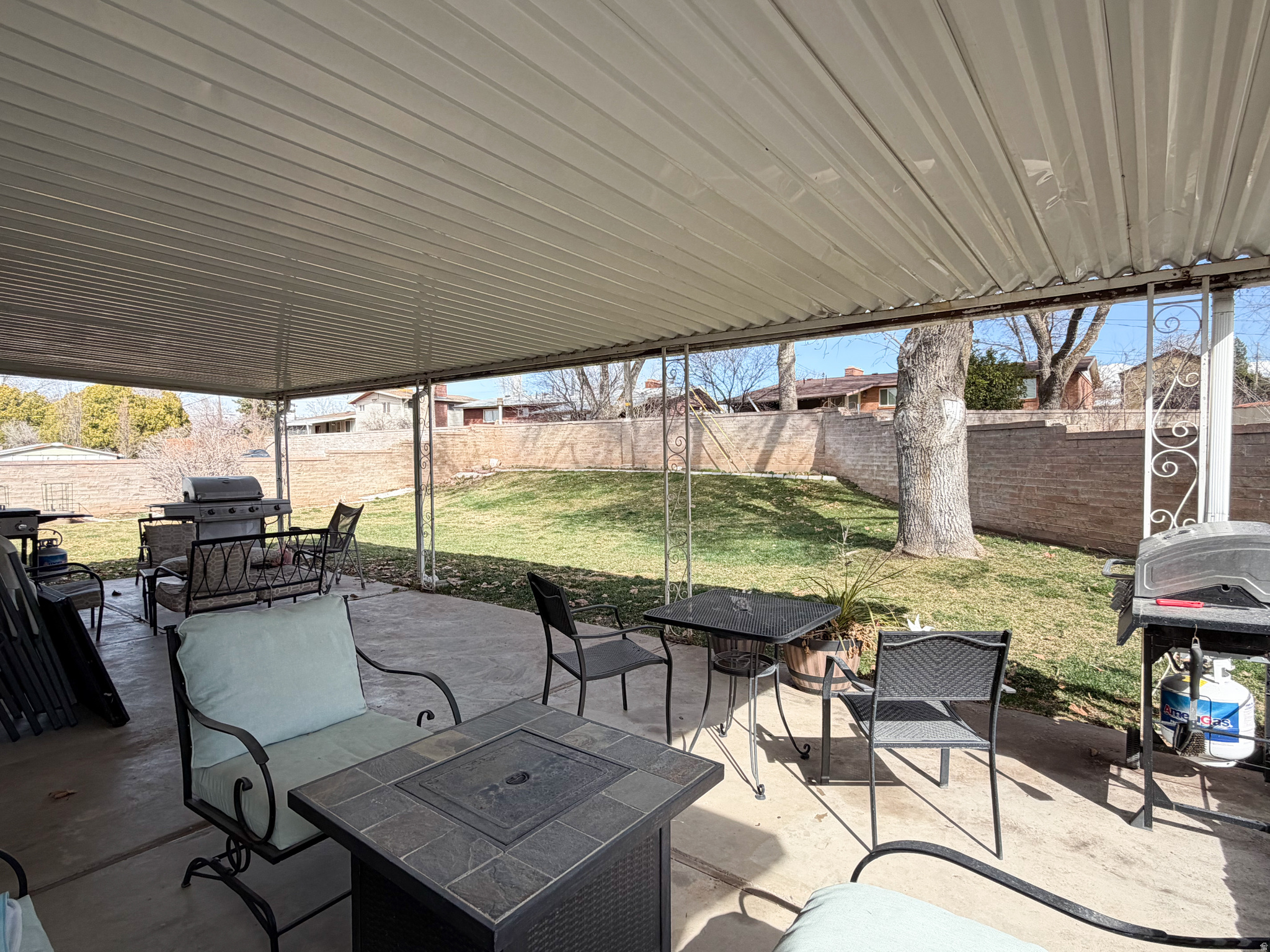 MUNICIPAL ACRES - Residential