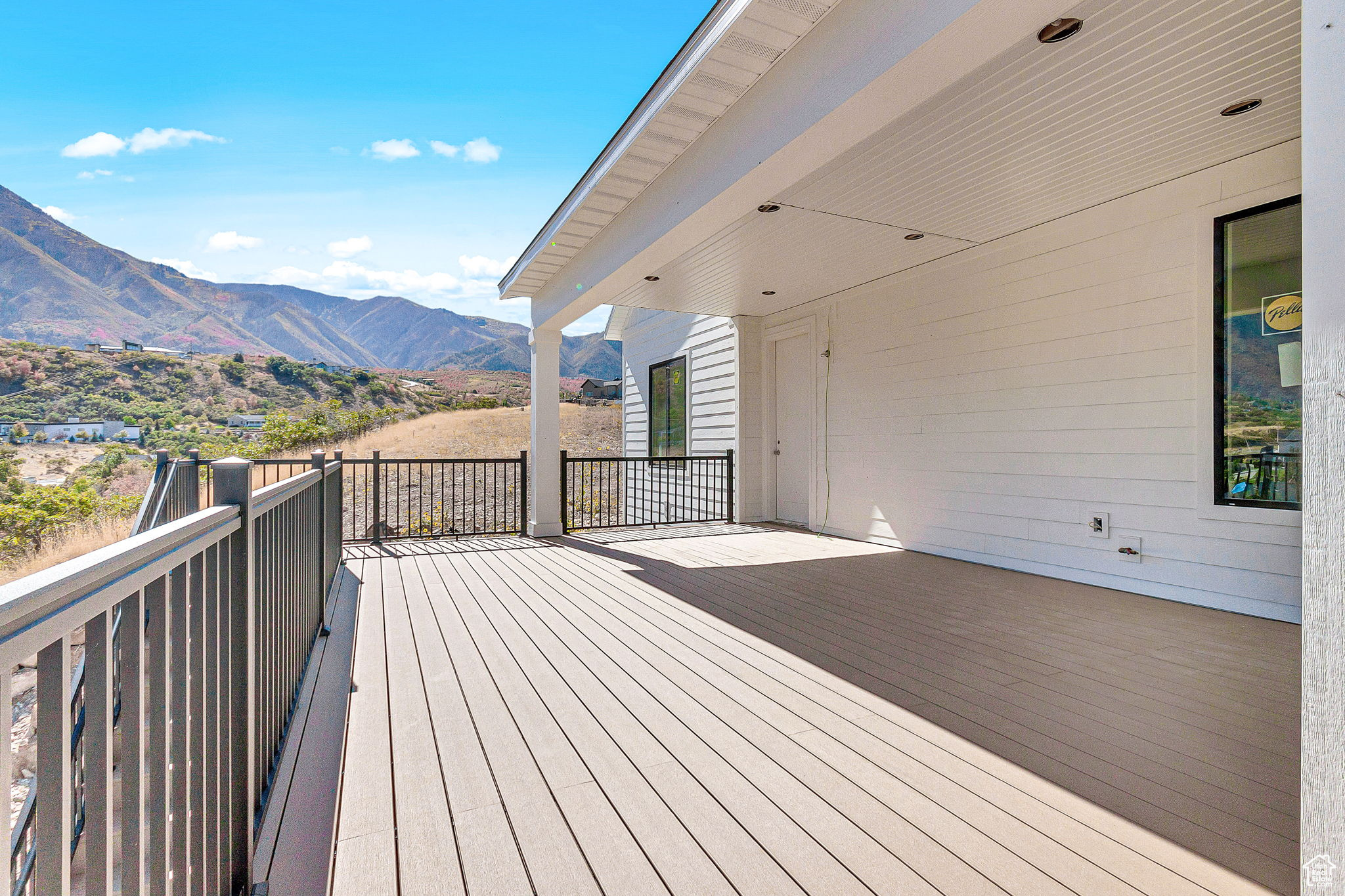 RIDGE - Residential