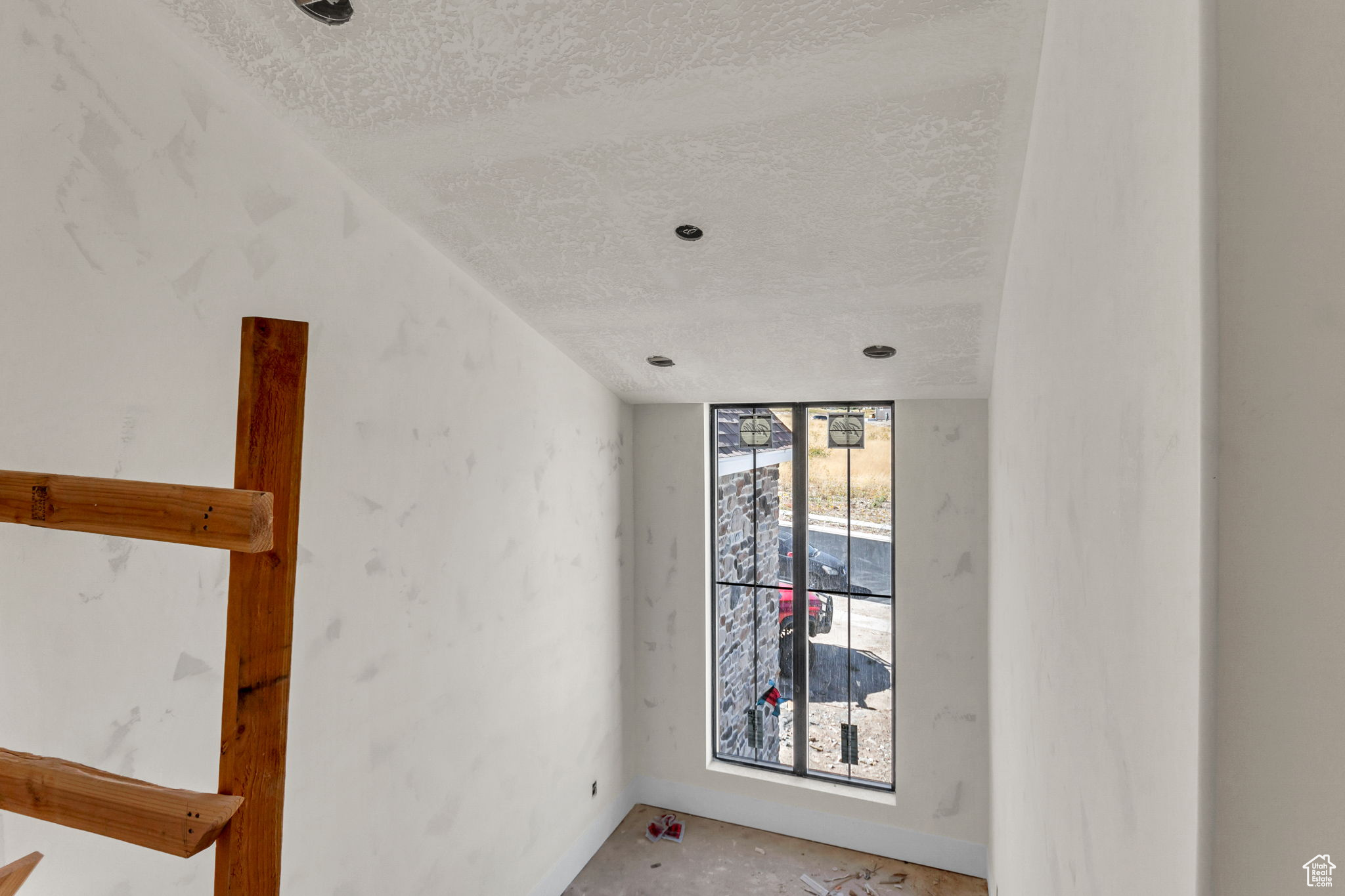 RIDGE - Residential