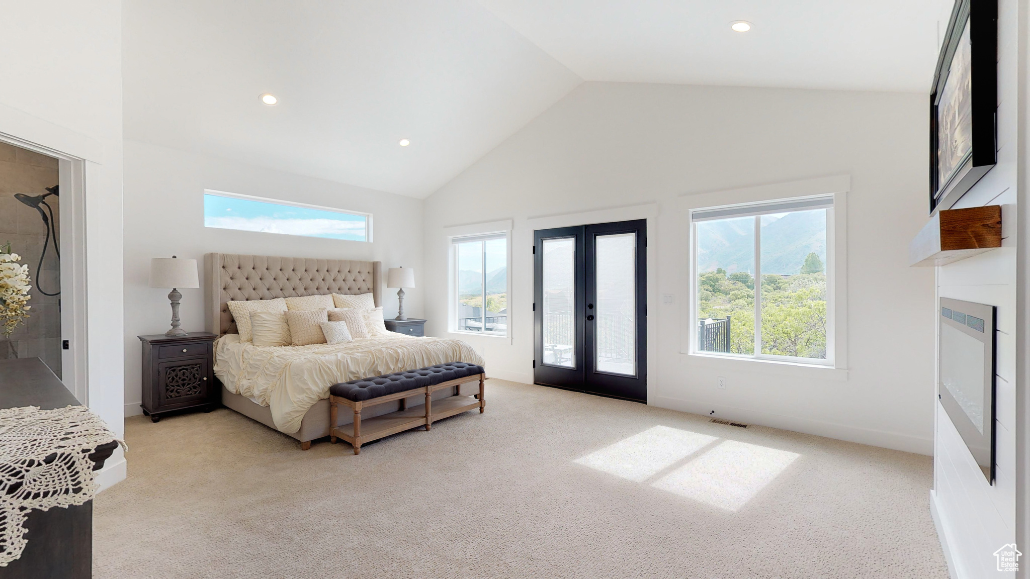 MONA PEAKS - Residential