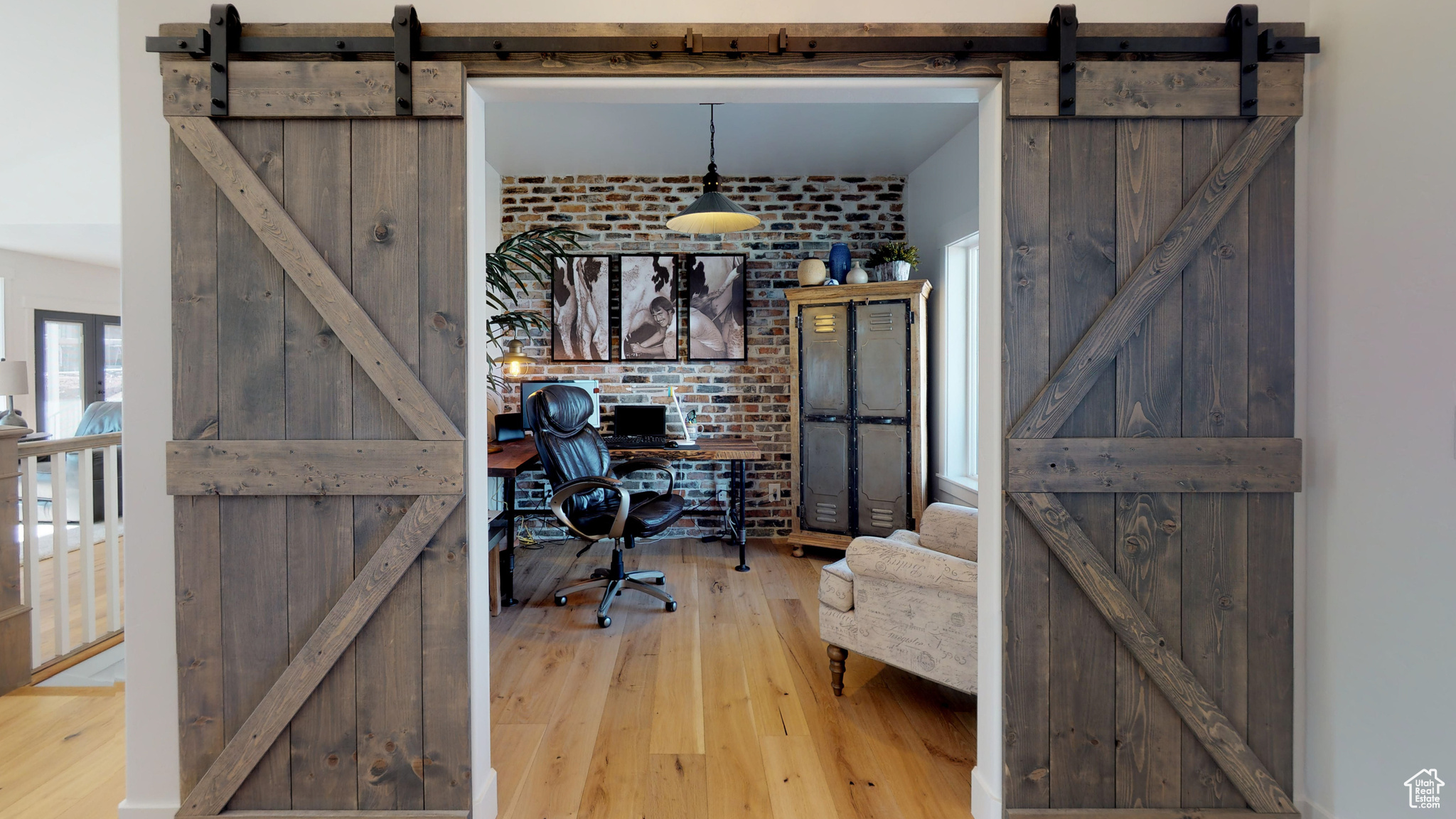 MONA PEAKS - Residential