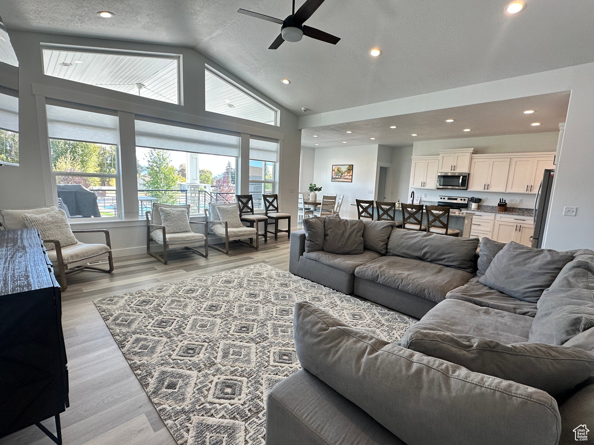 BUTTERCUP FARMS - Residential