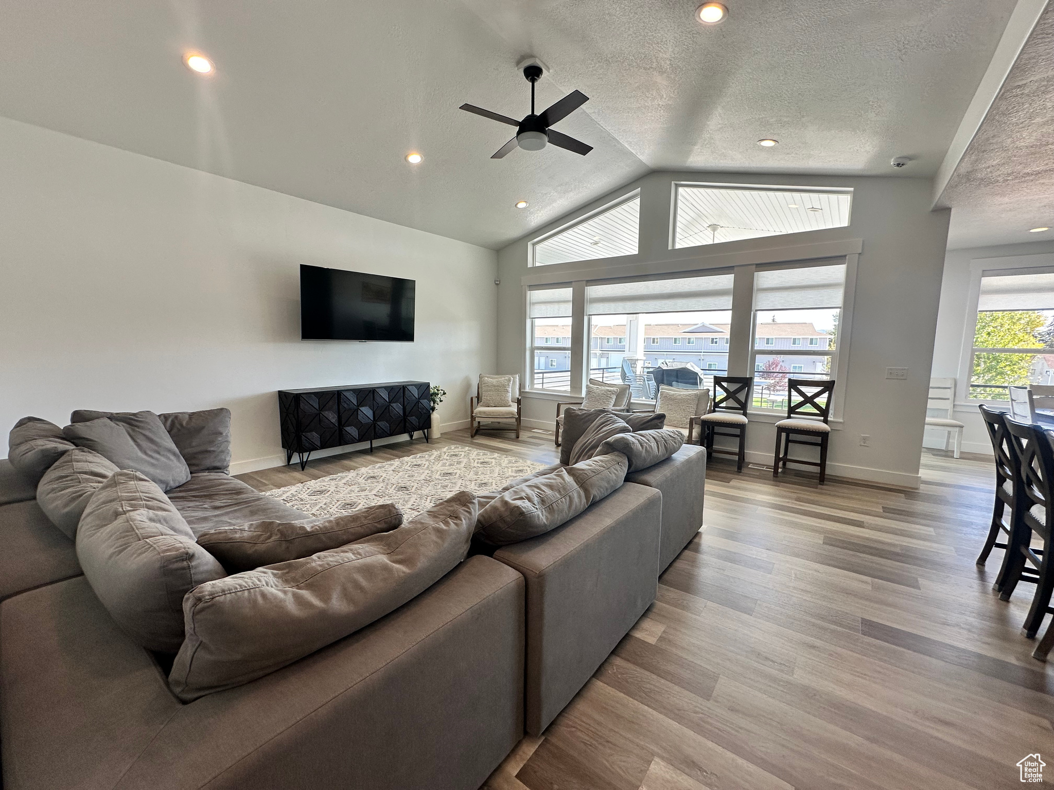 BUTTERCUP FARMS - Residential