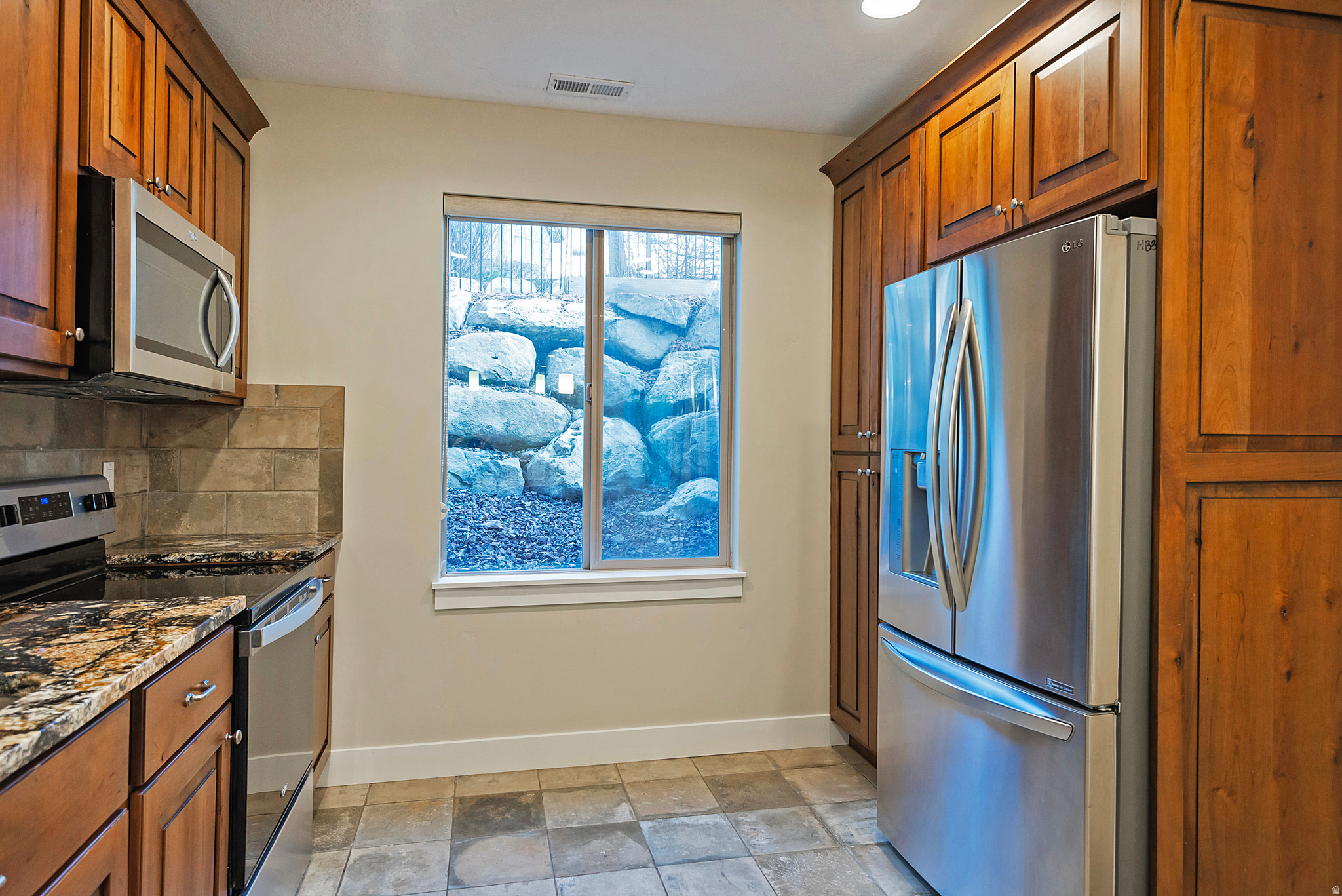 EAGLEPOINTE ESTATES - Residential